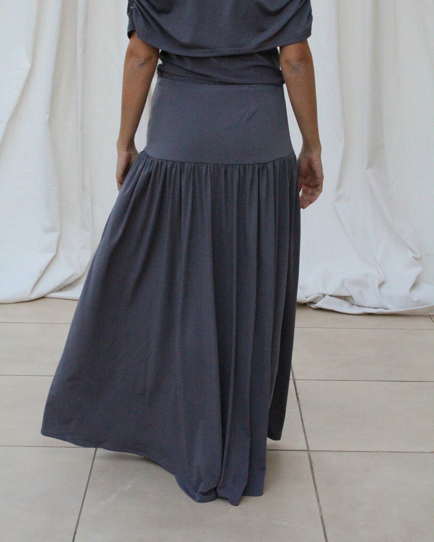 Wave skirt in grey