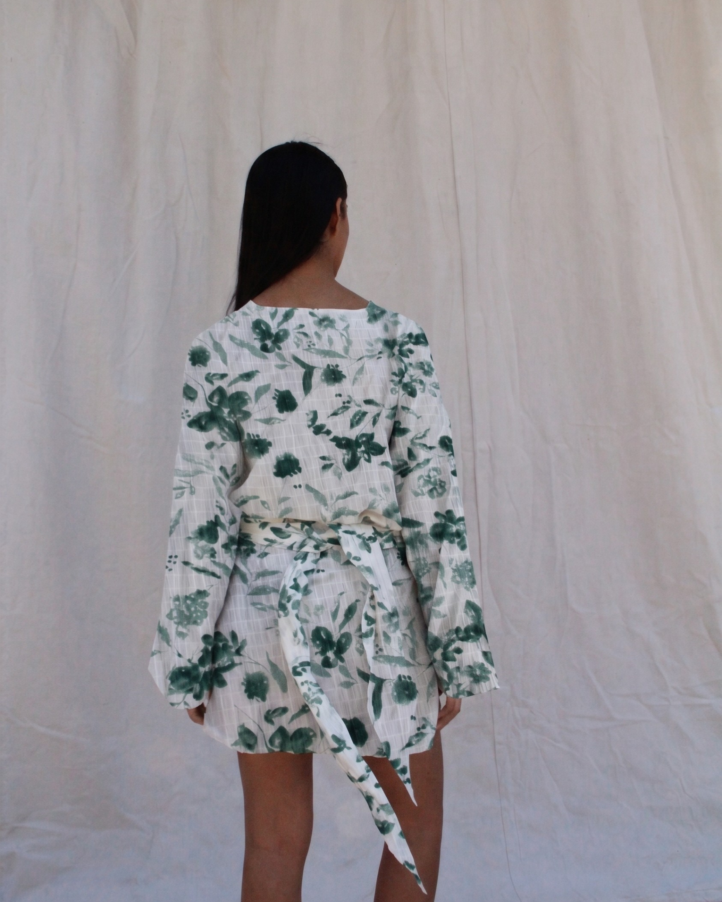 Summer wrap up shirt in floral green