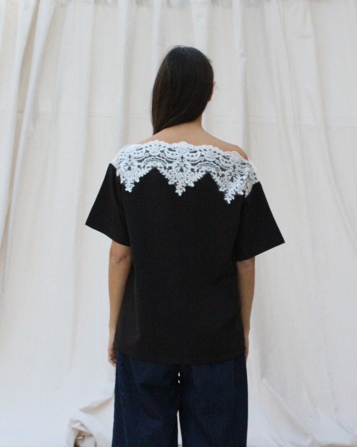 Queen T-shirt in black