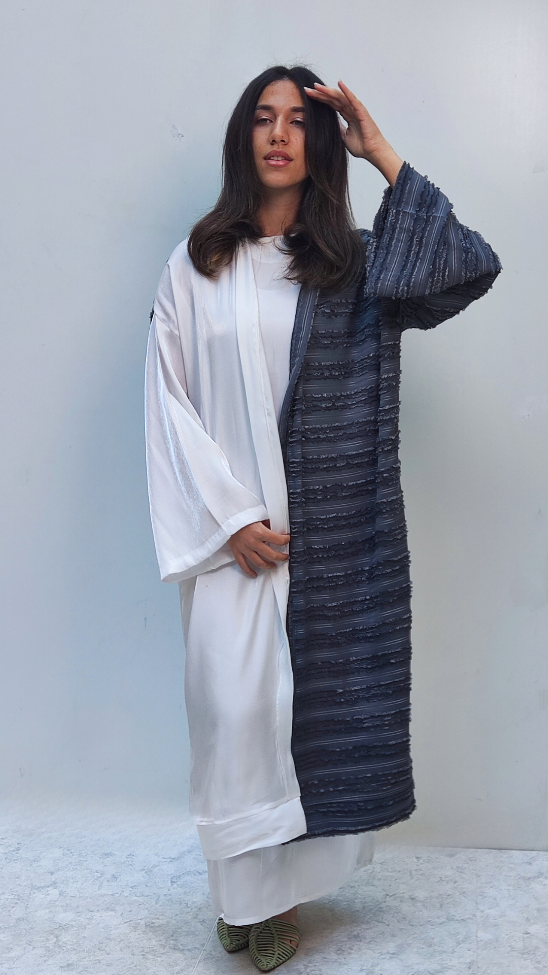 Wave kimono in grey