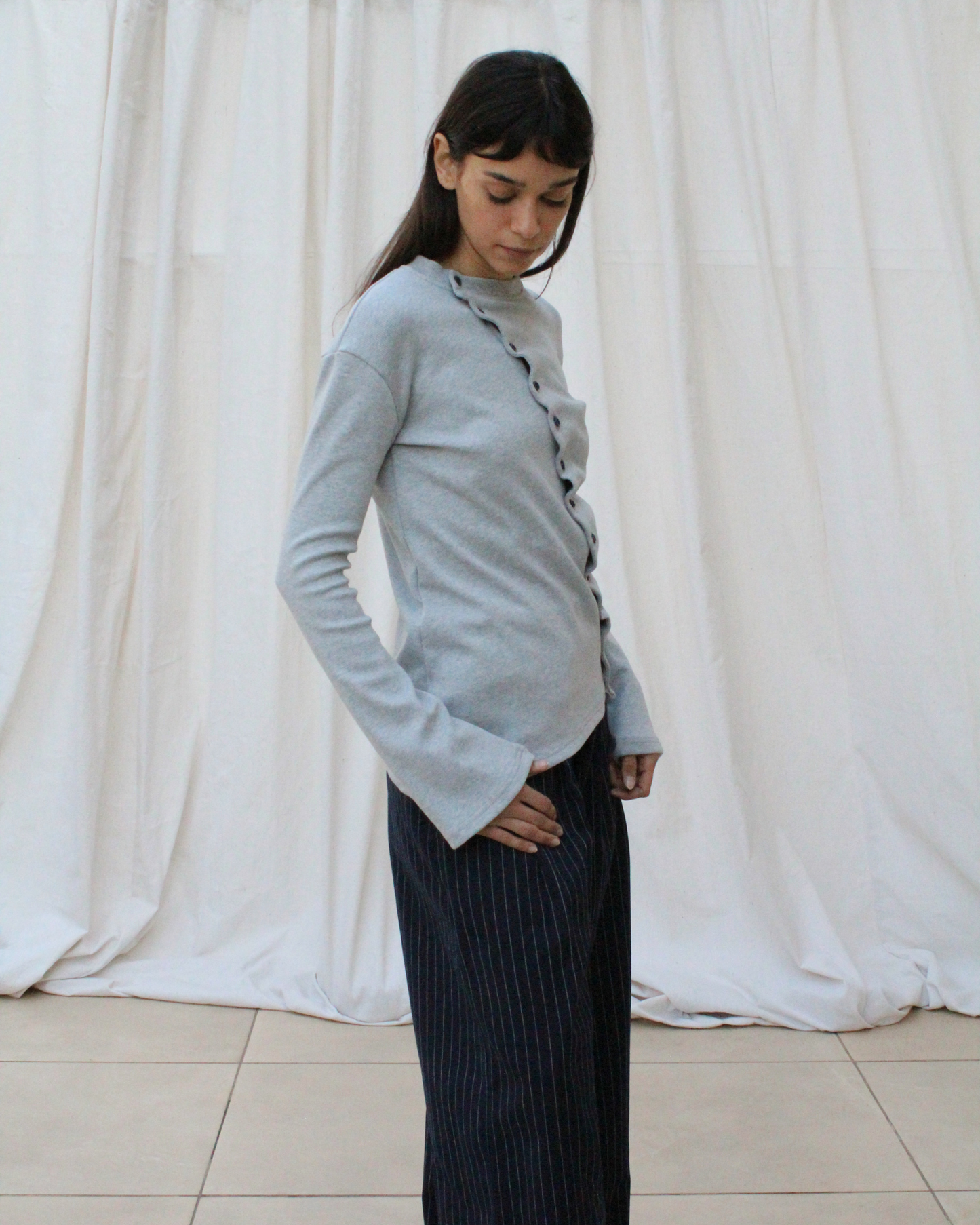 Sided tee in grey