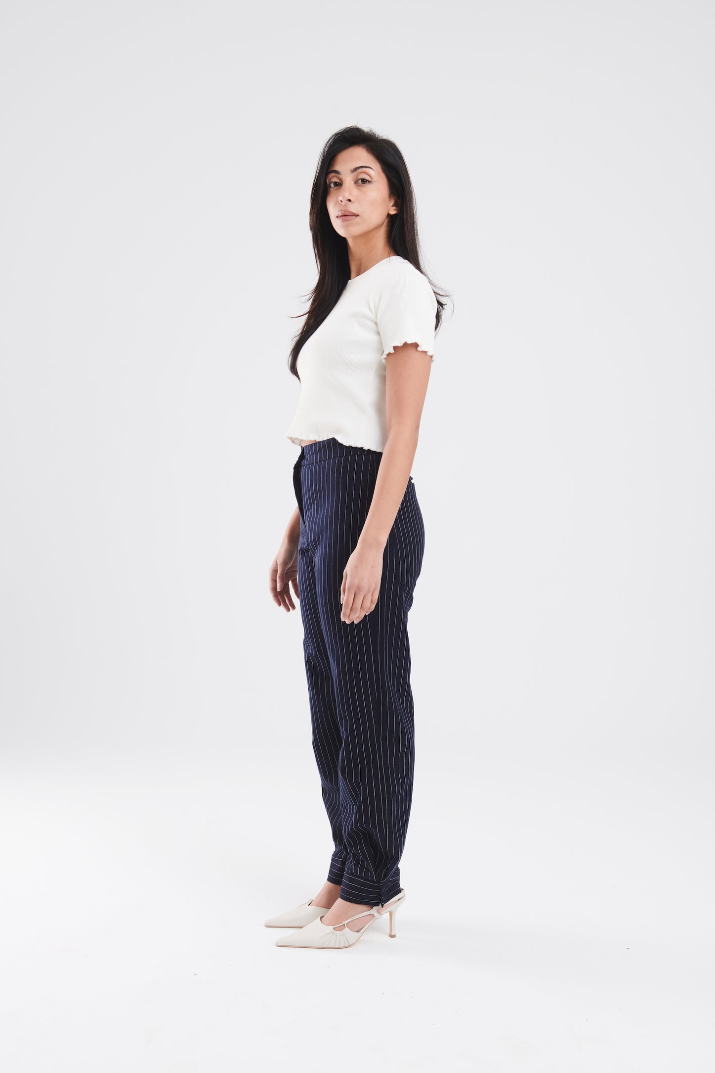 Deconstructed tailored pants in Navy