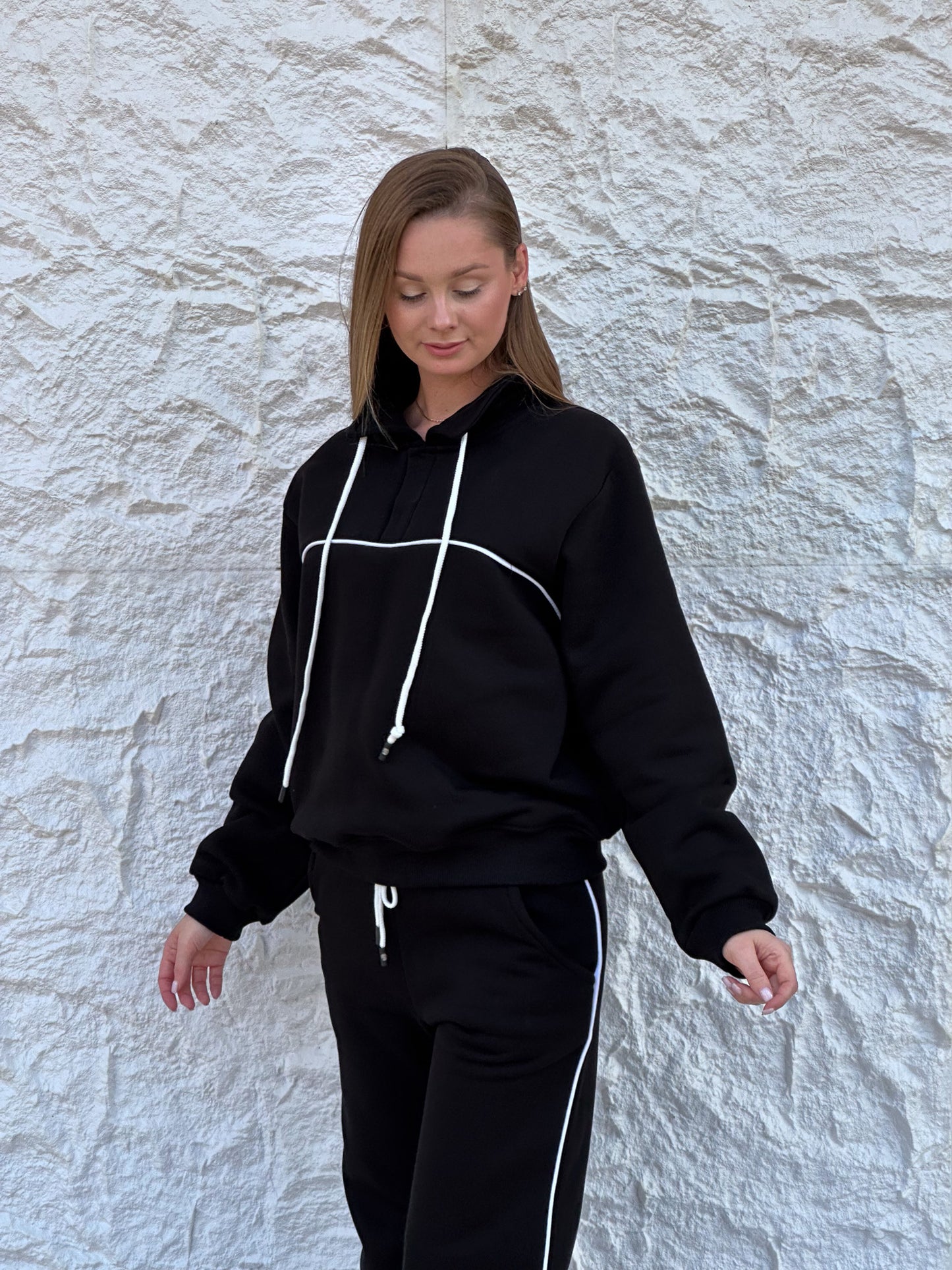 Run sweatshirt in black