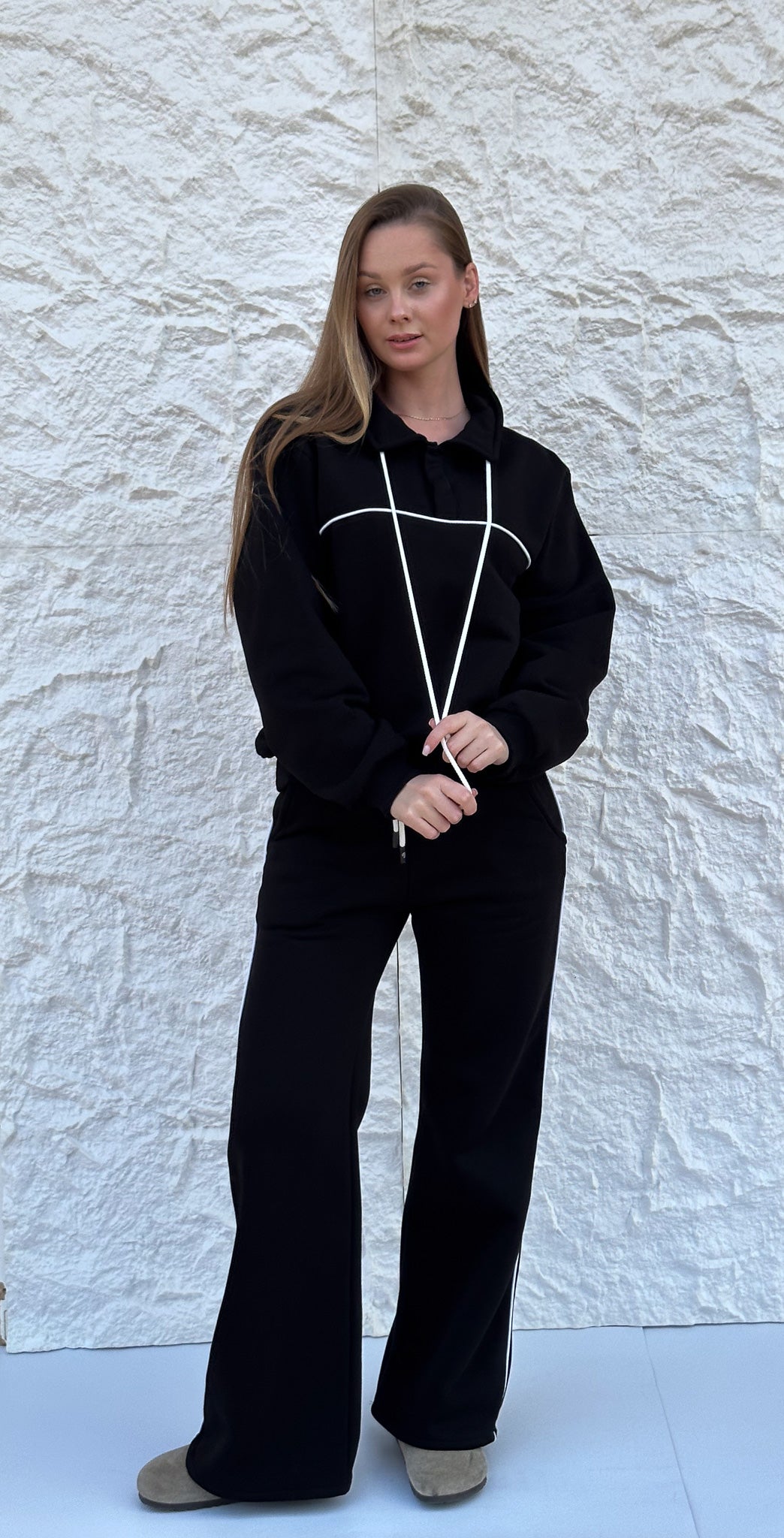 Run sweatshirt in black
