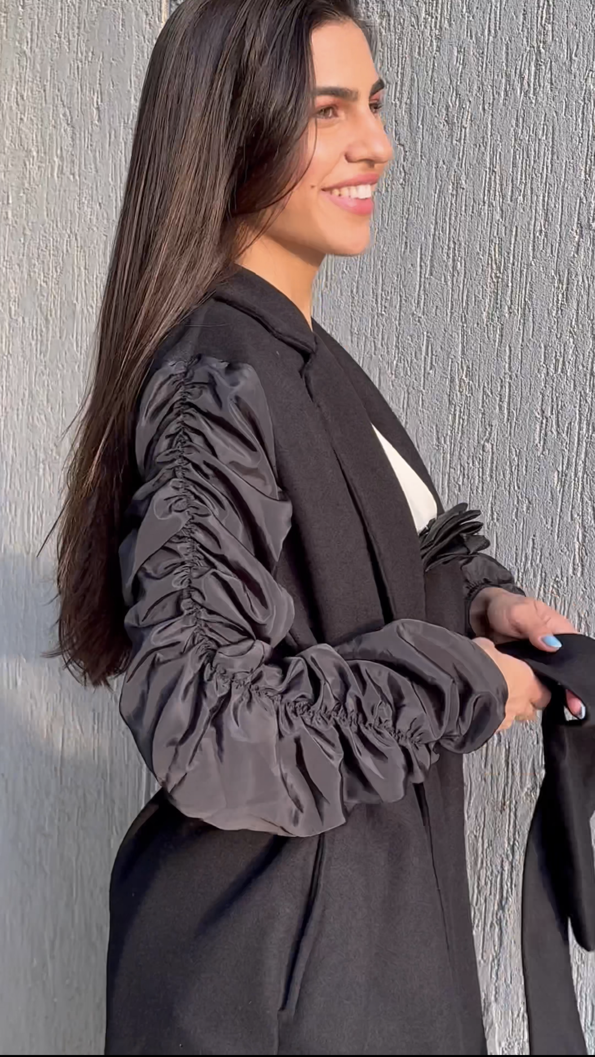 Hero coat in black