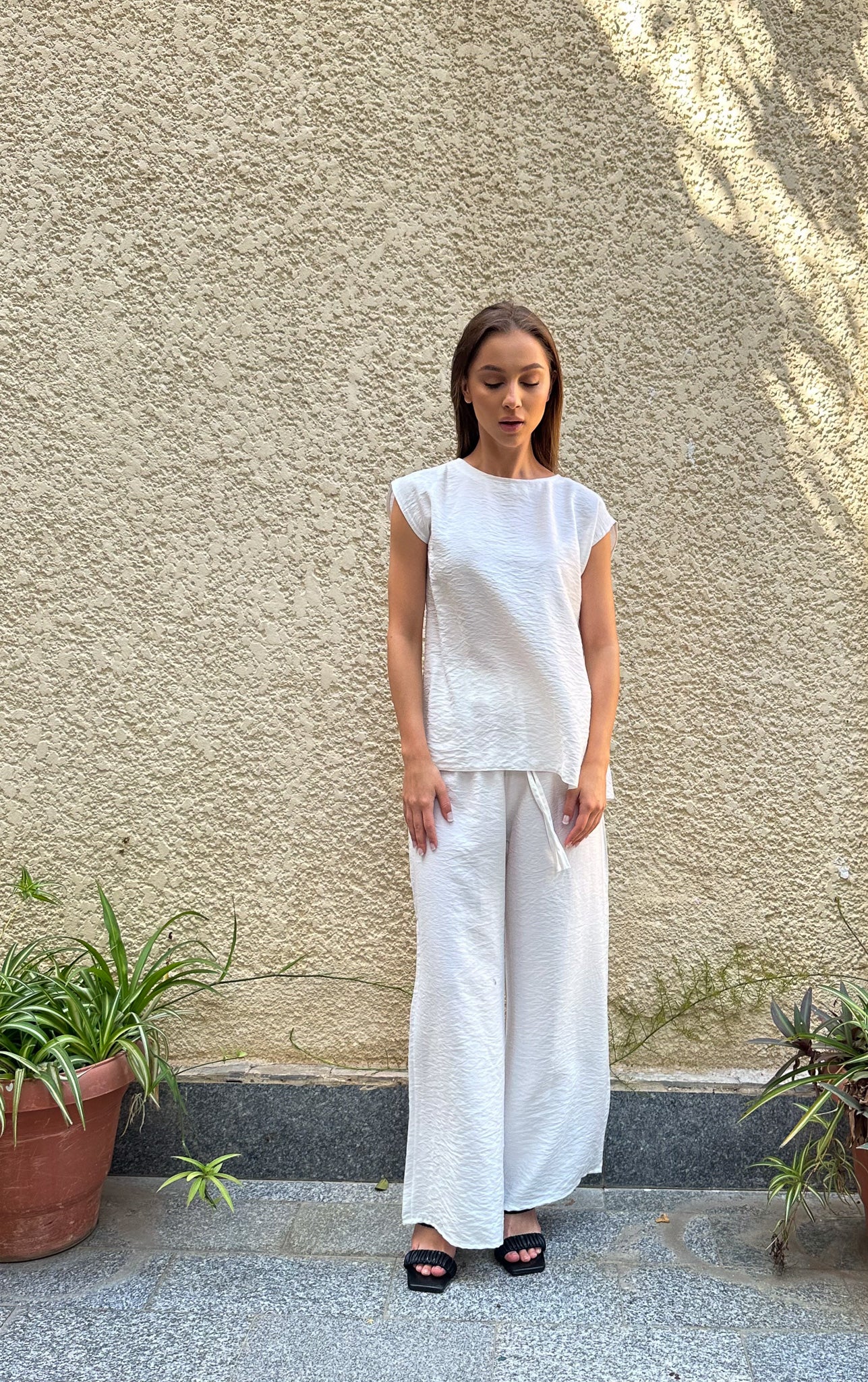 Wave top in white