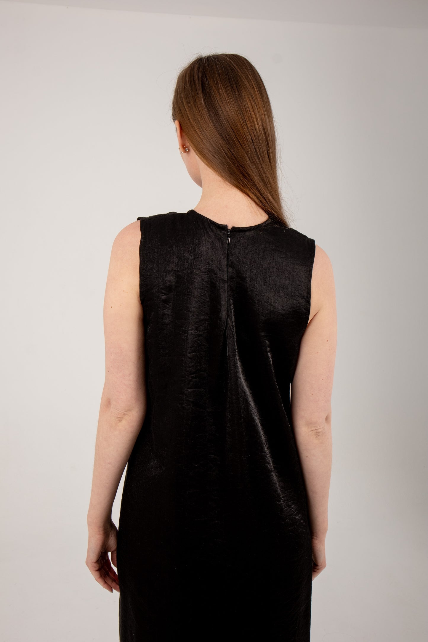 Basic shimmer dress in black