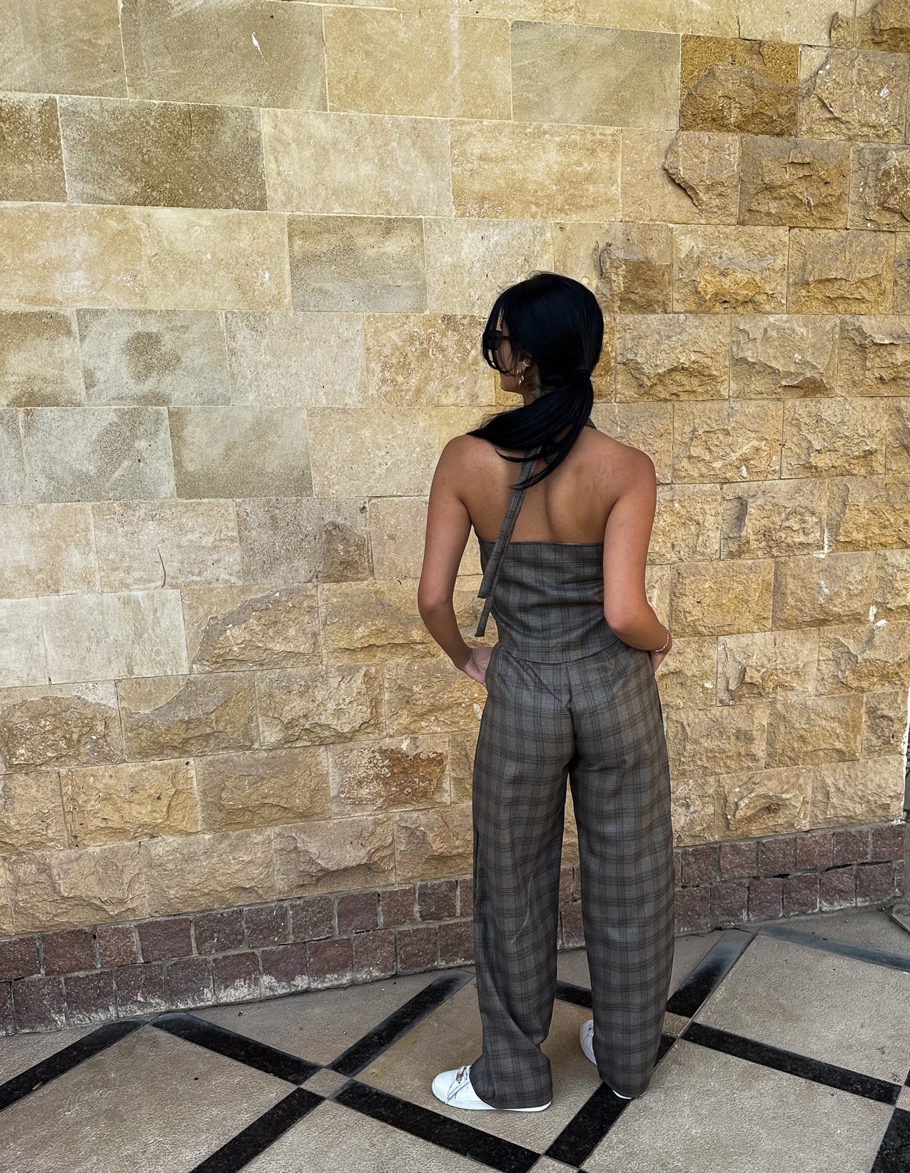 Check pants in brown