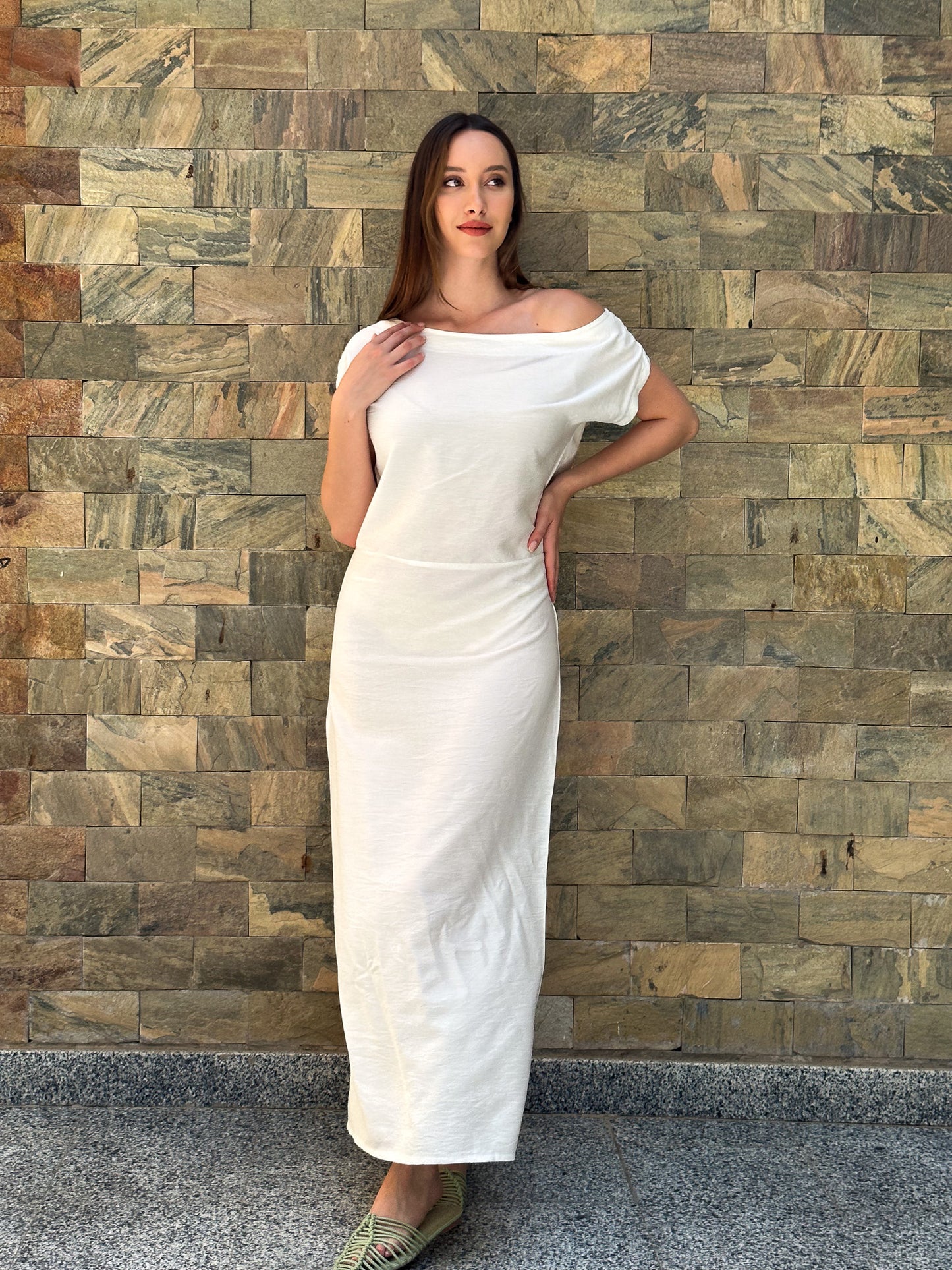 Mine dress in white
