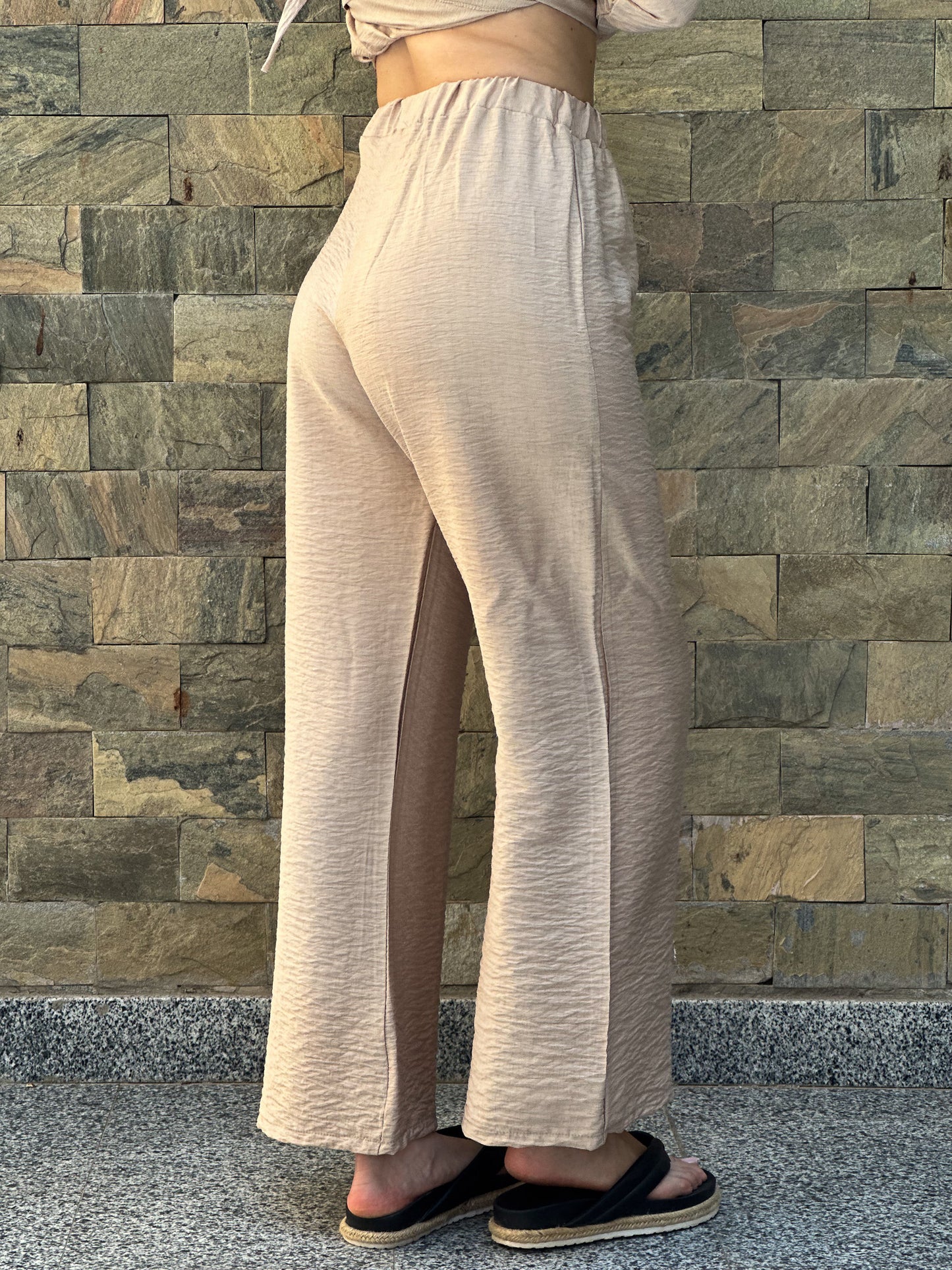 Mystery set in beige