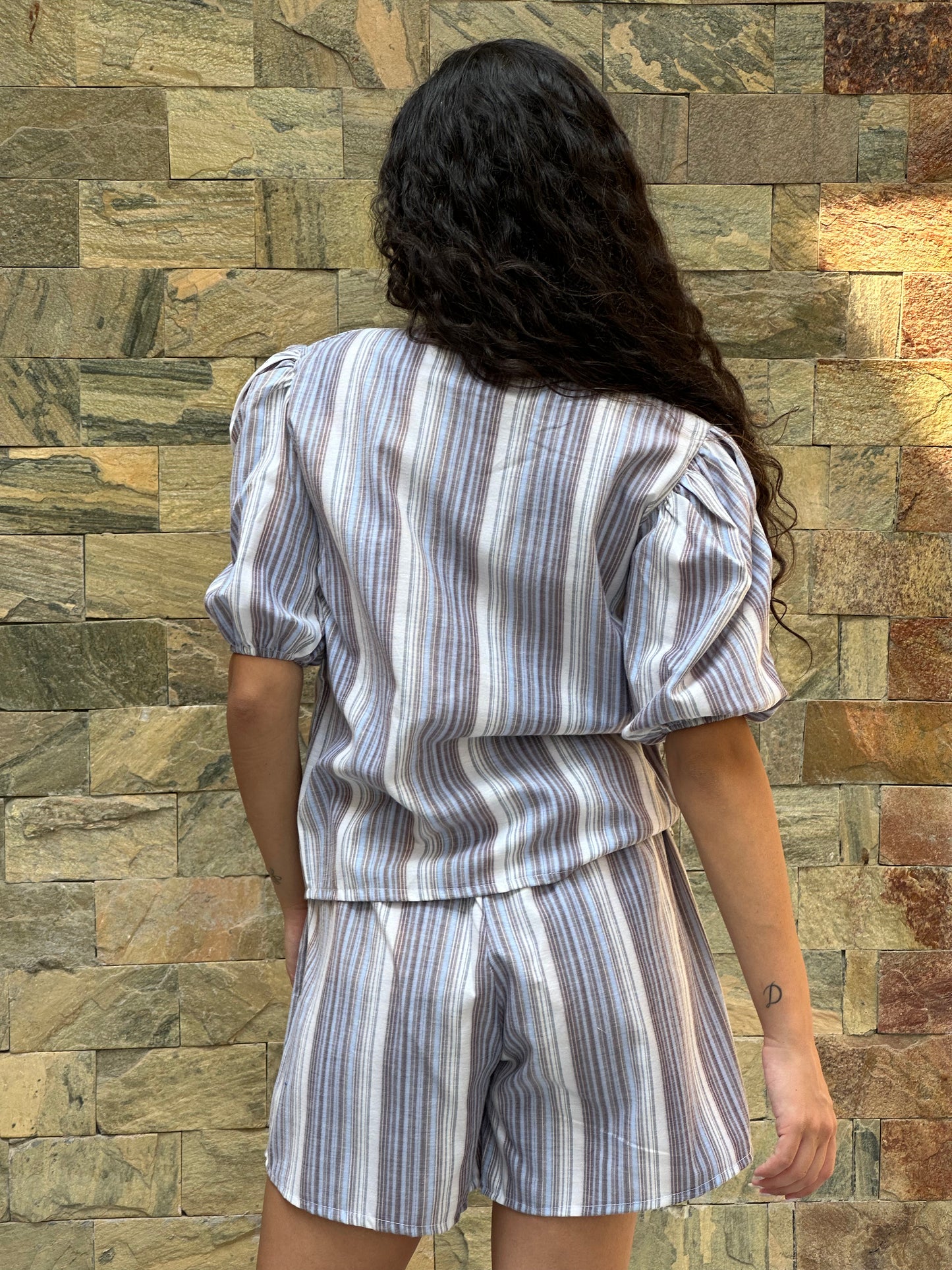 Tie shirt in blue x brown stripes