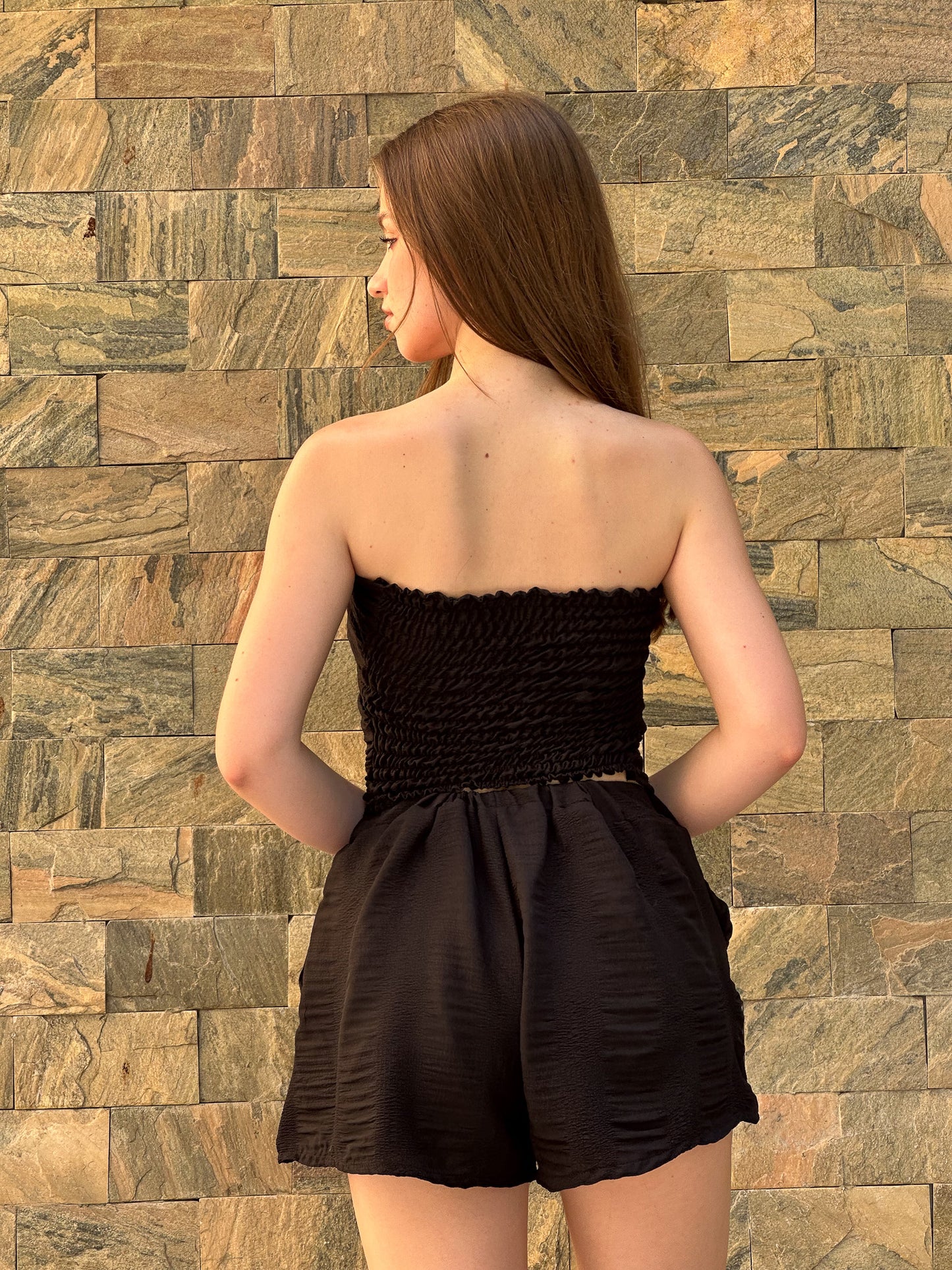 Candy set in black (Top + Shorts)