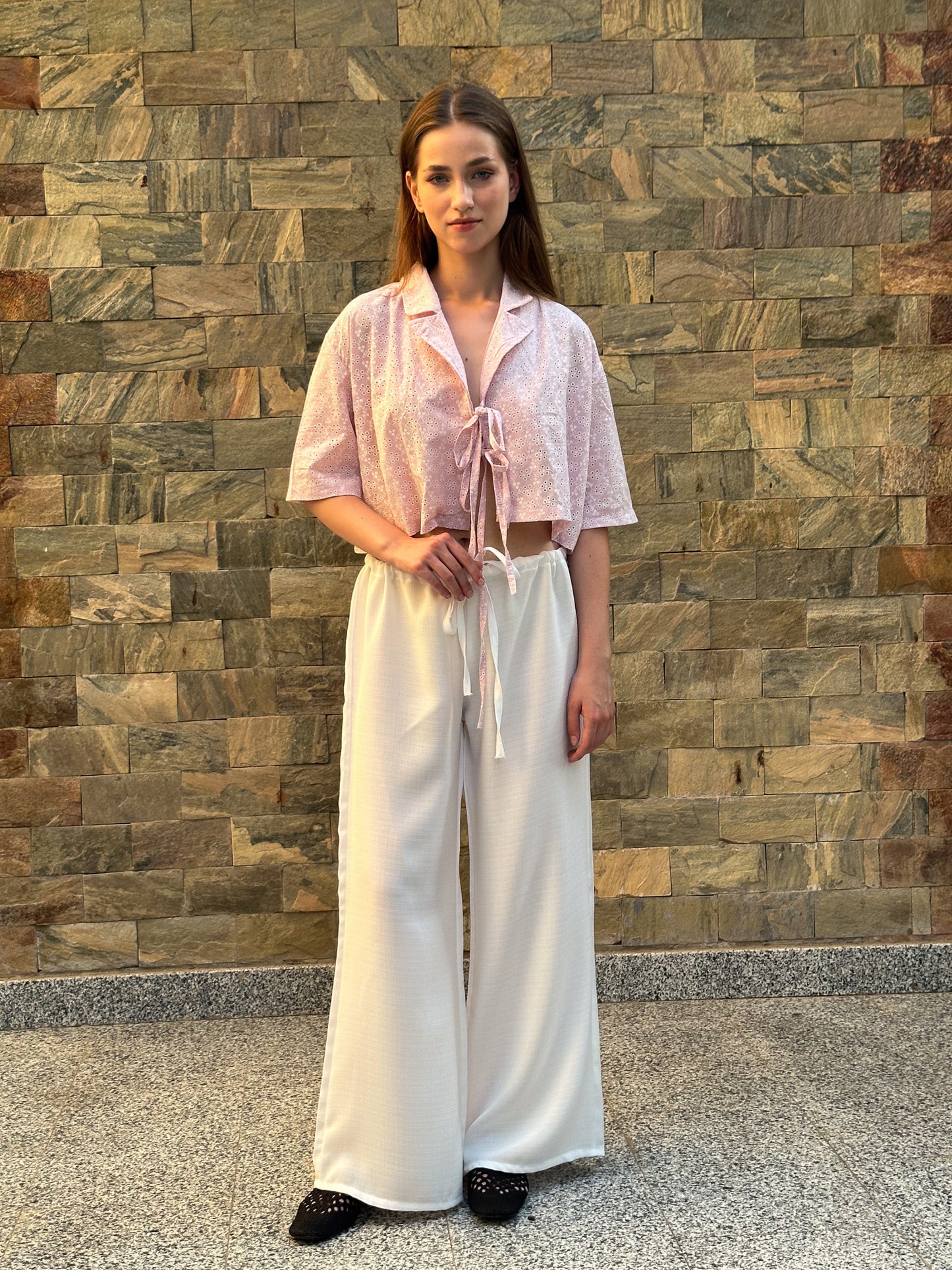 Linen beach pants in white