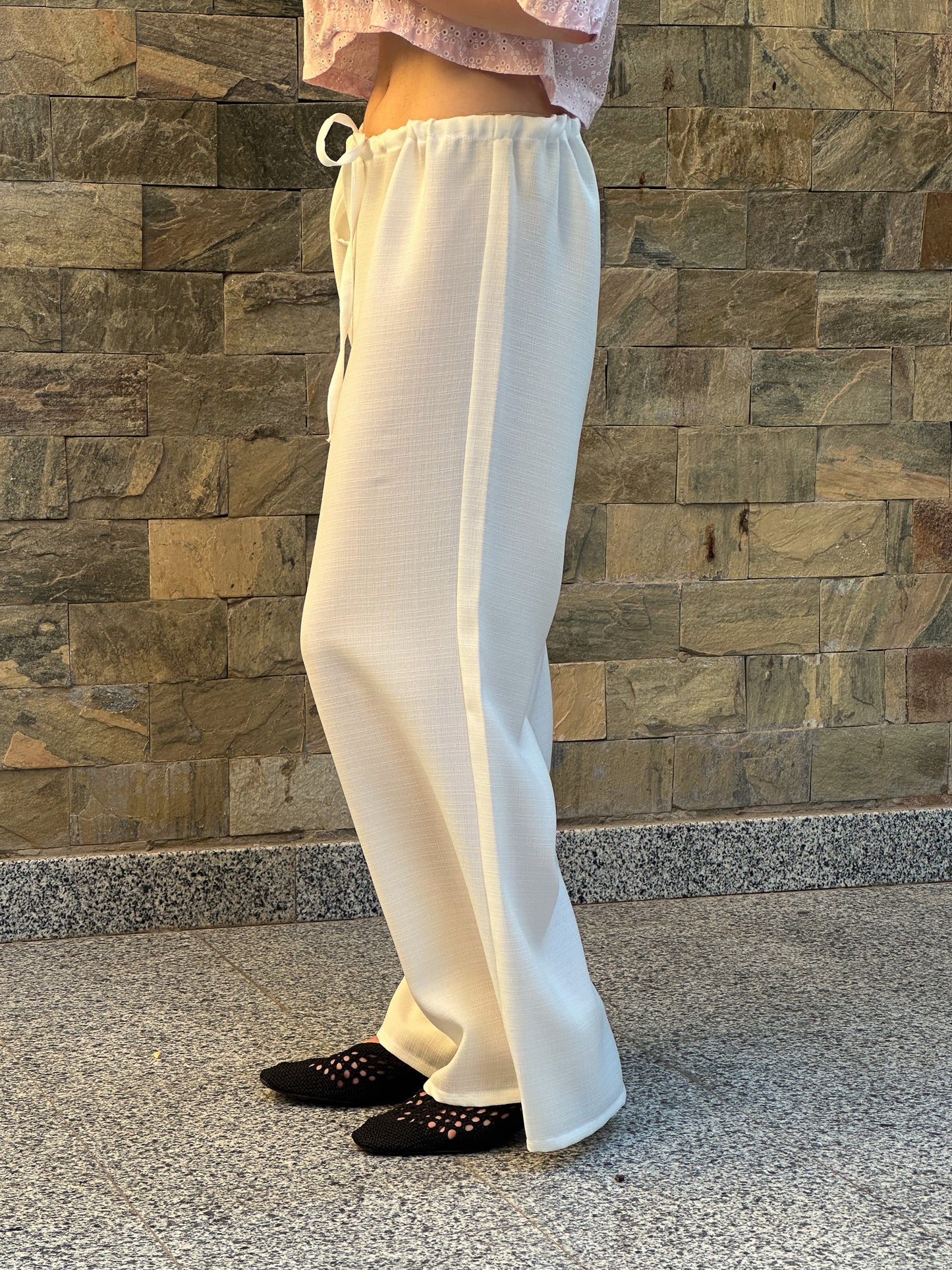 Linen beach pants in white