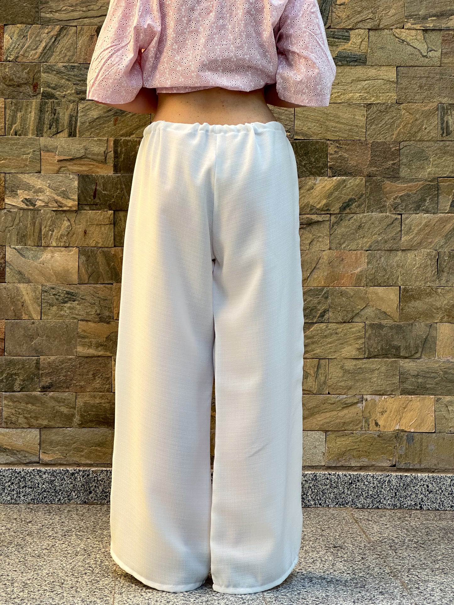 Linen beach pants in white