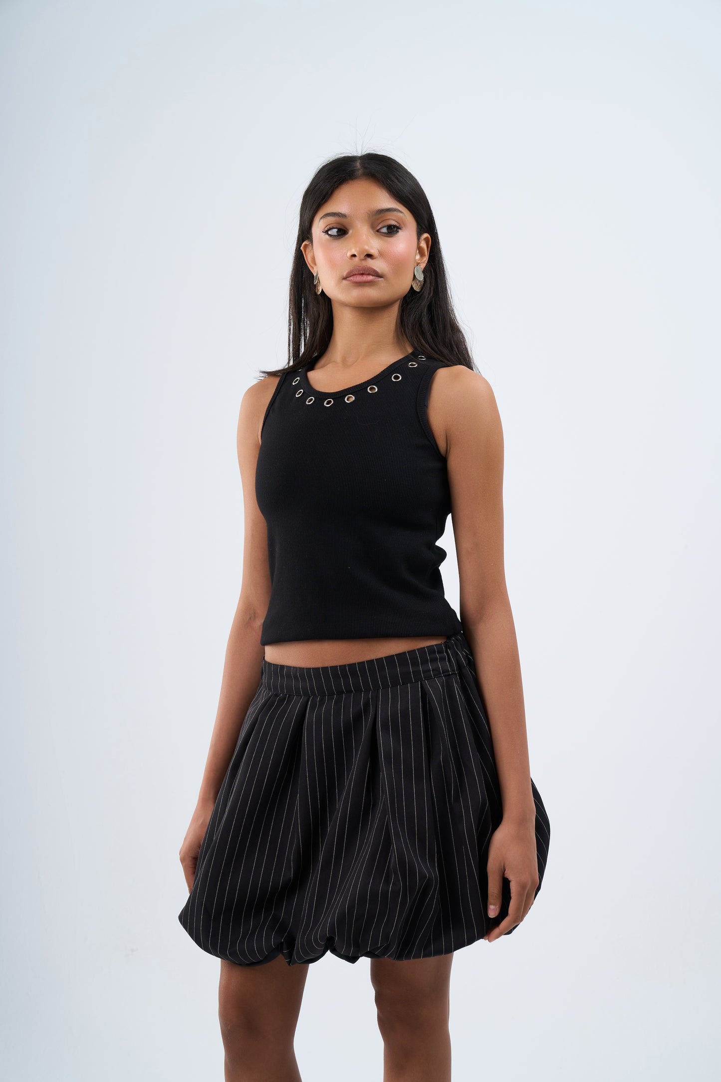 Striped bubble skirt in black