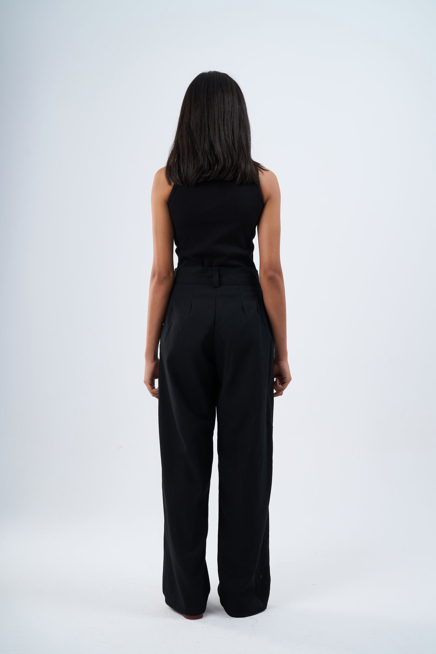 Linen tailored pants in black