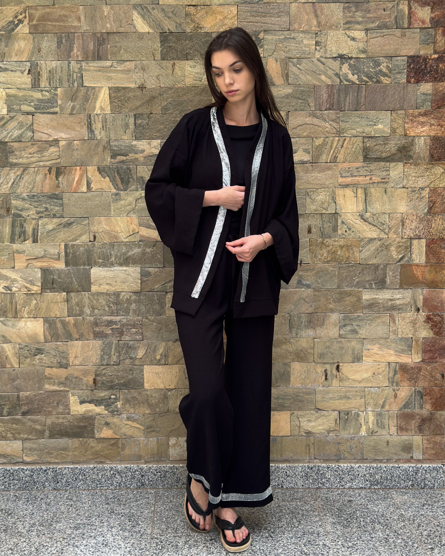 Spark set in black (Kimono + Pants)