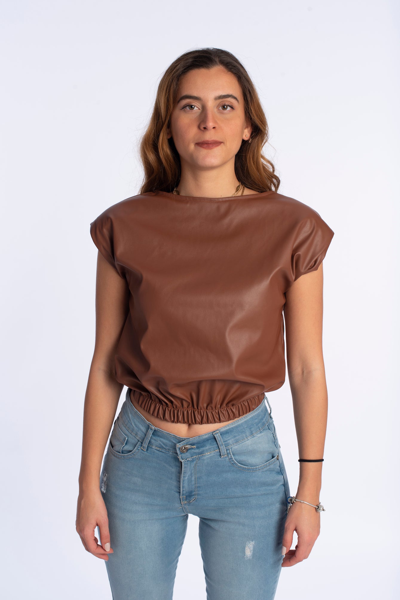 Strike top in brown