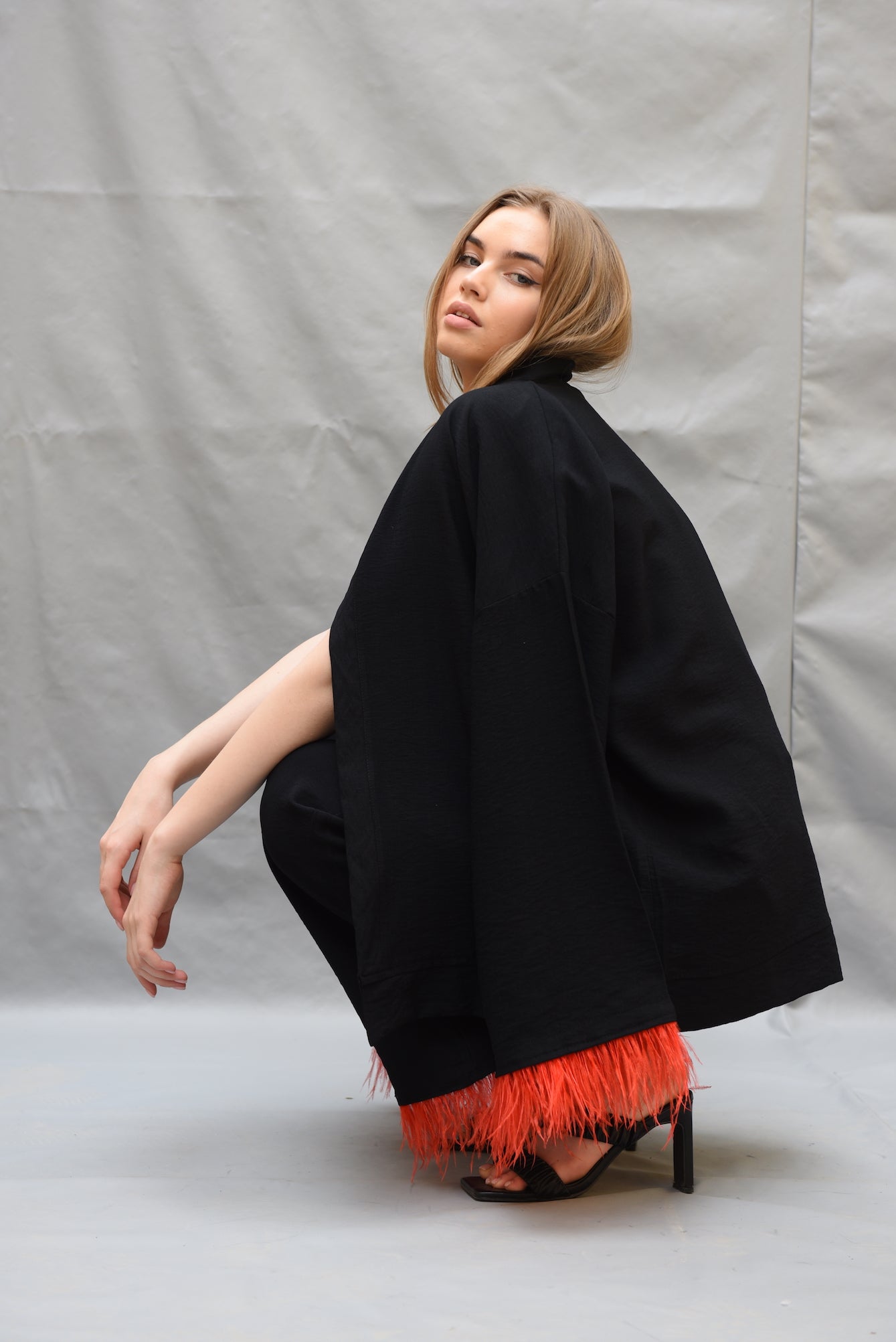 Plume set in black (Kimono + Pants)