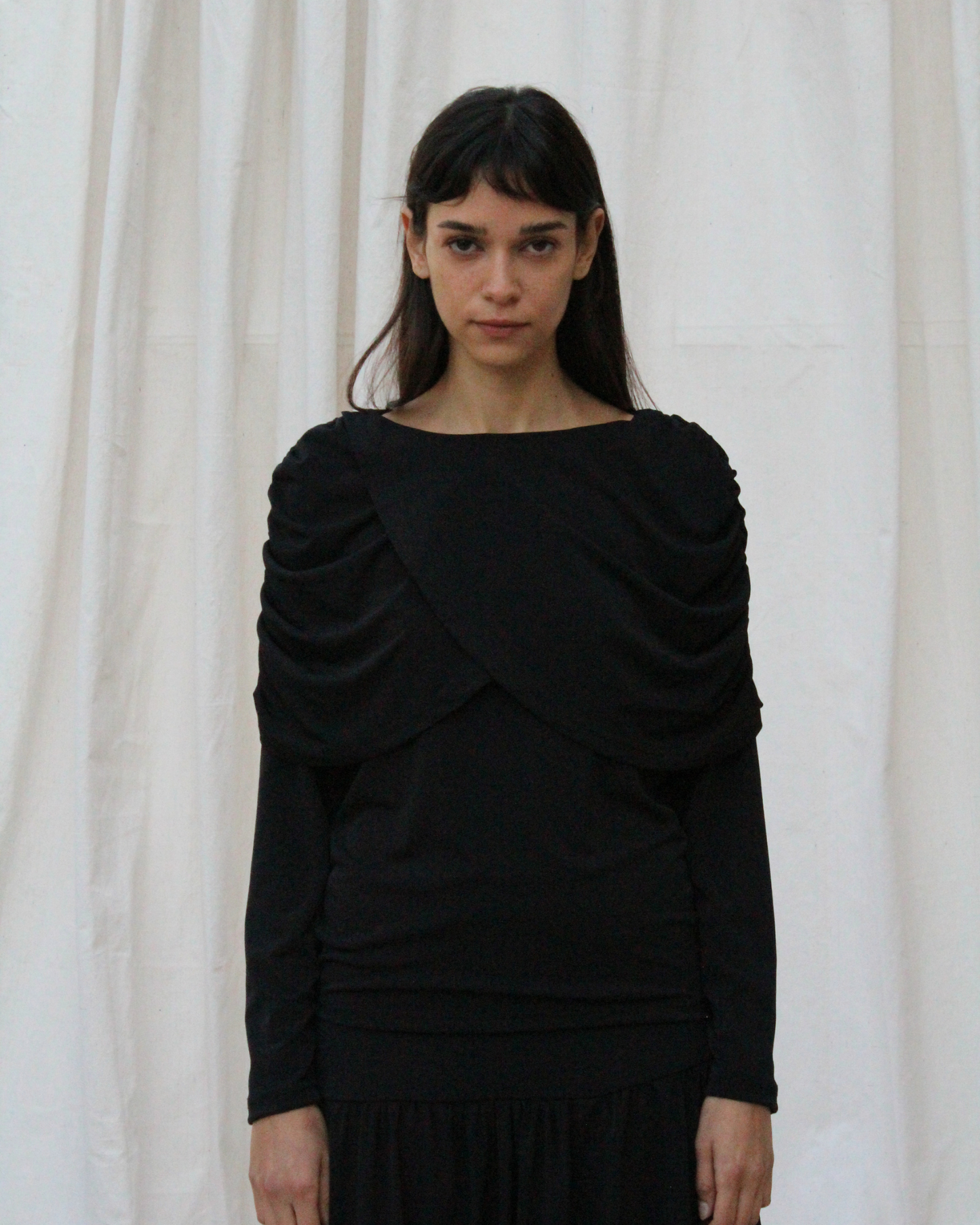 Wave long sleeve top in black