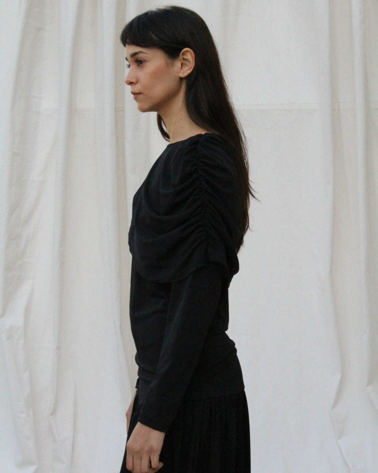Wave long sleeve top in black