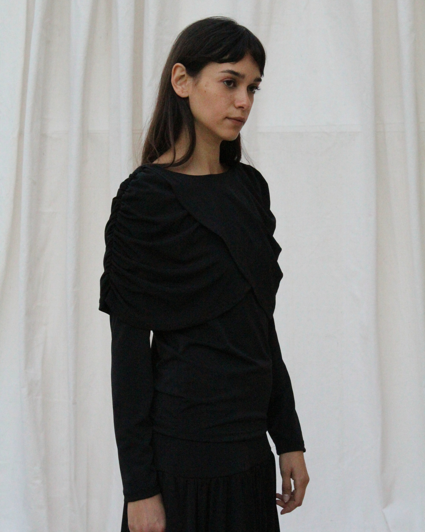 Wave long sleeve top in black