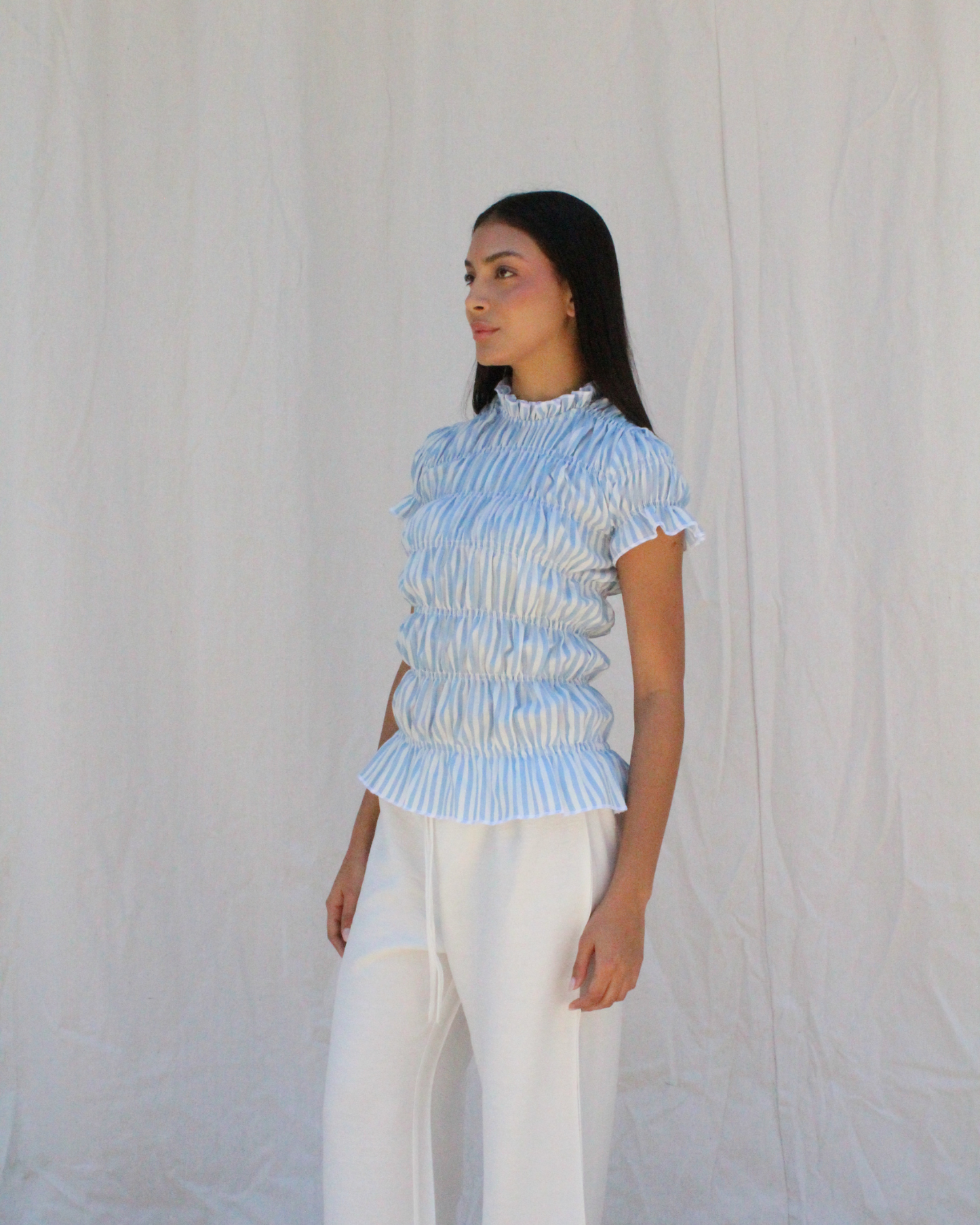 Smocked top in blue