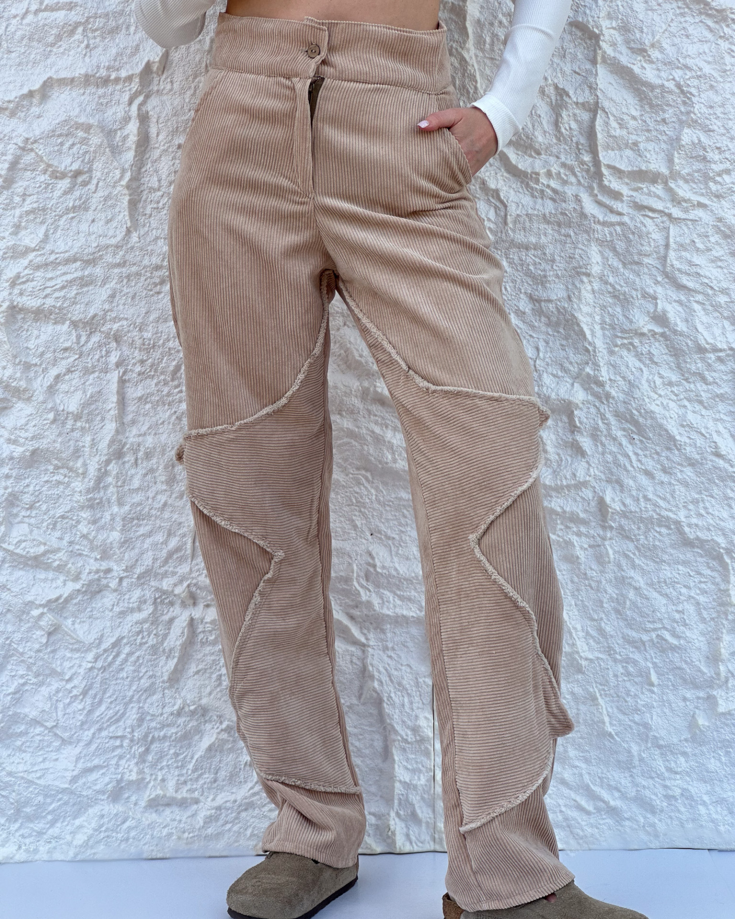 Star pants in beige