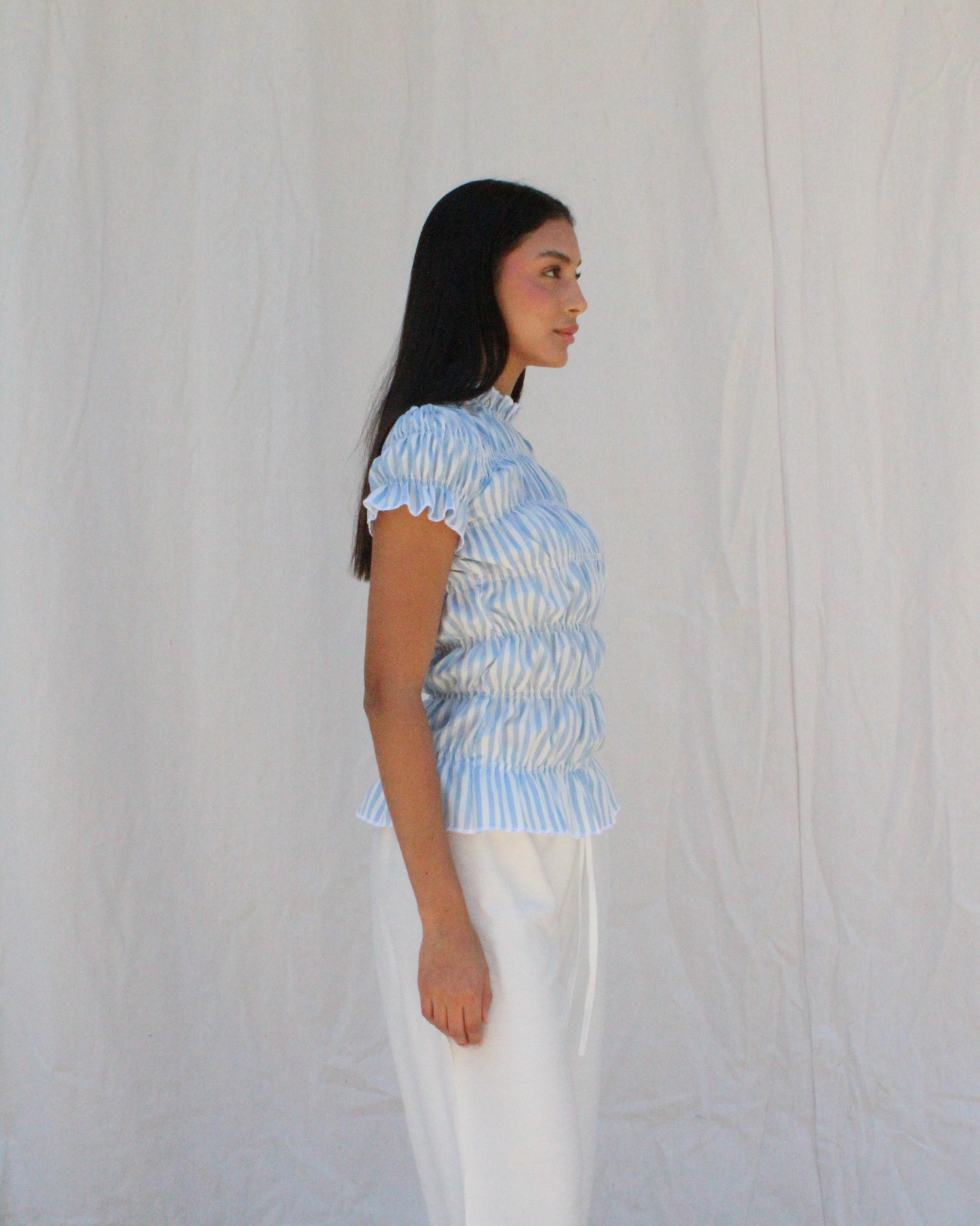Smocked top in blue