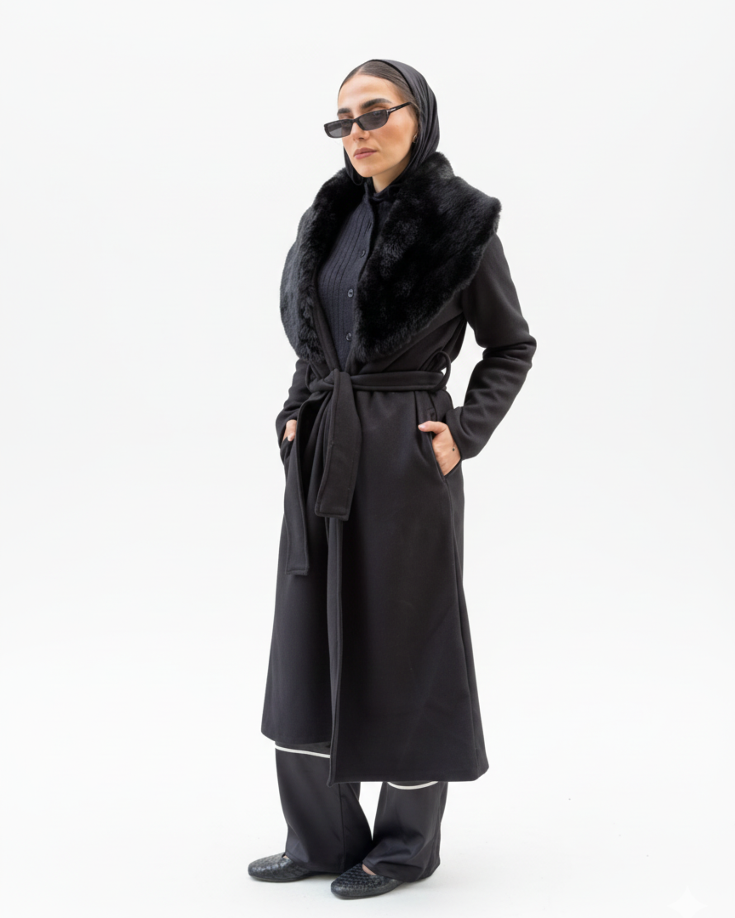 Majesty Coat in black