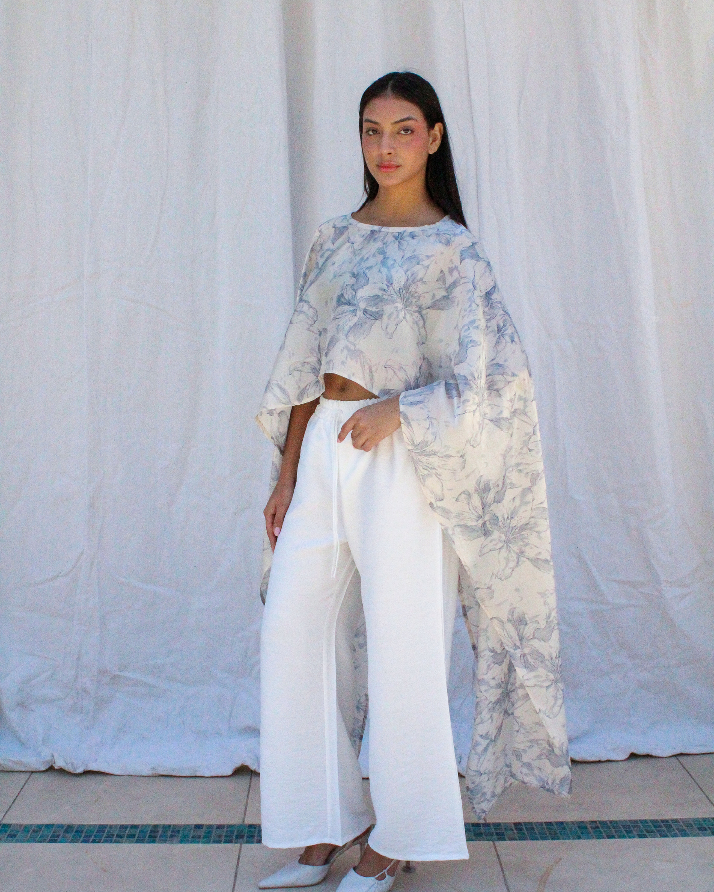 The cape 2.0 in blue