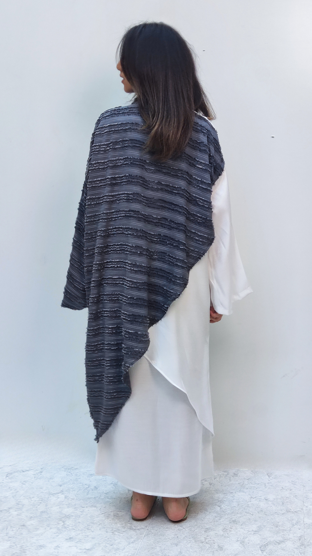 Wave kimono in grey
