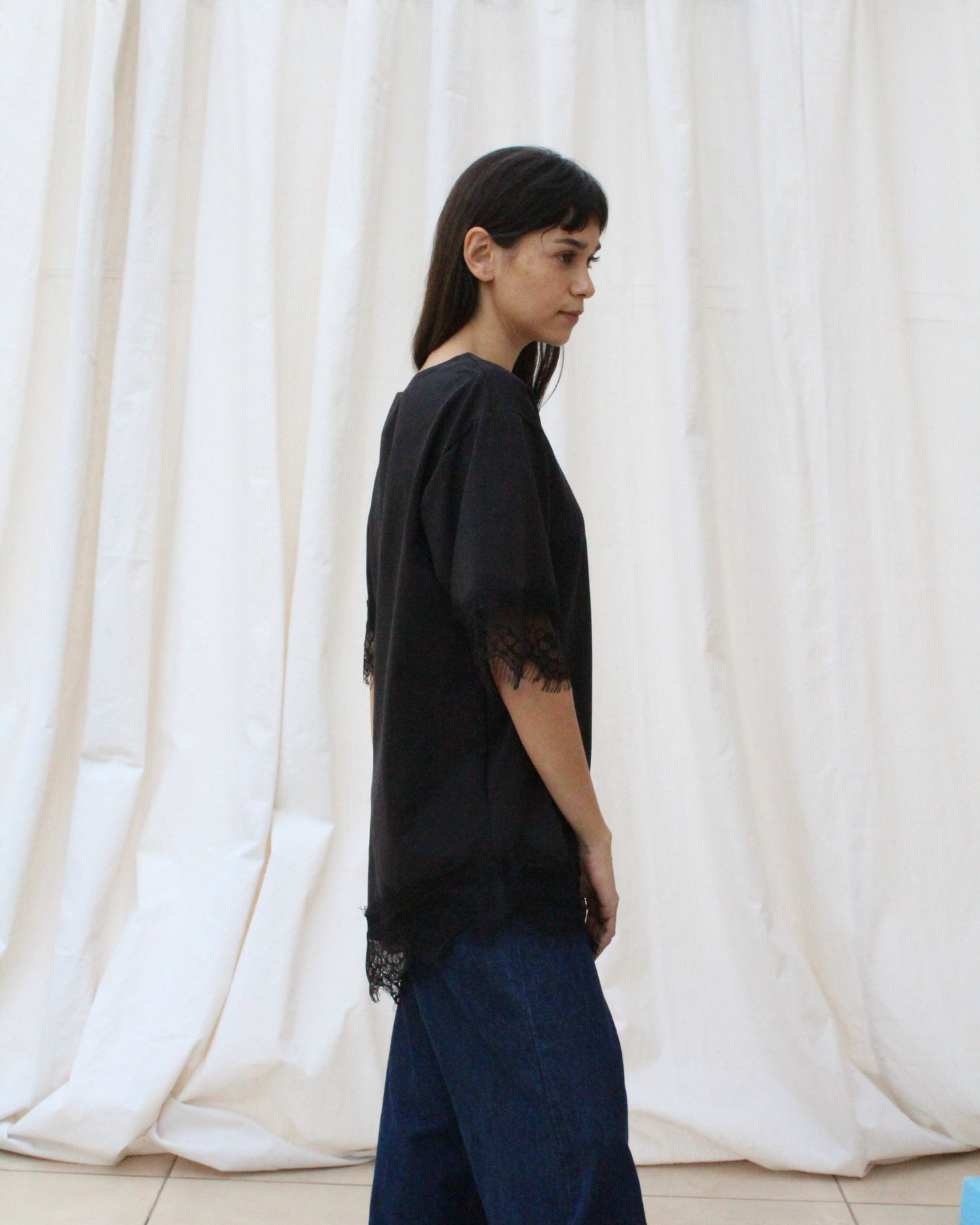 Loose top in black