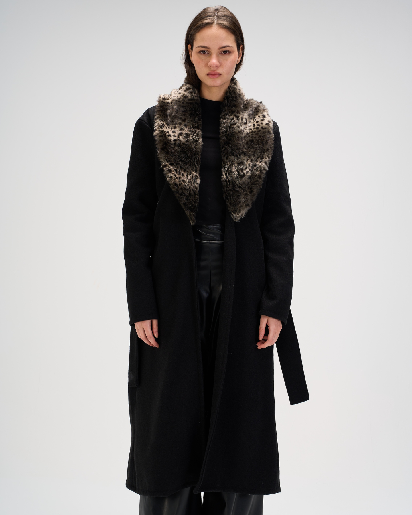 Leopard coat in black