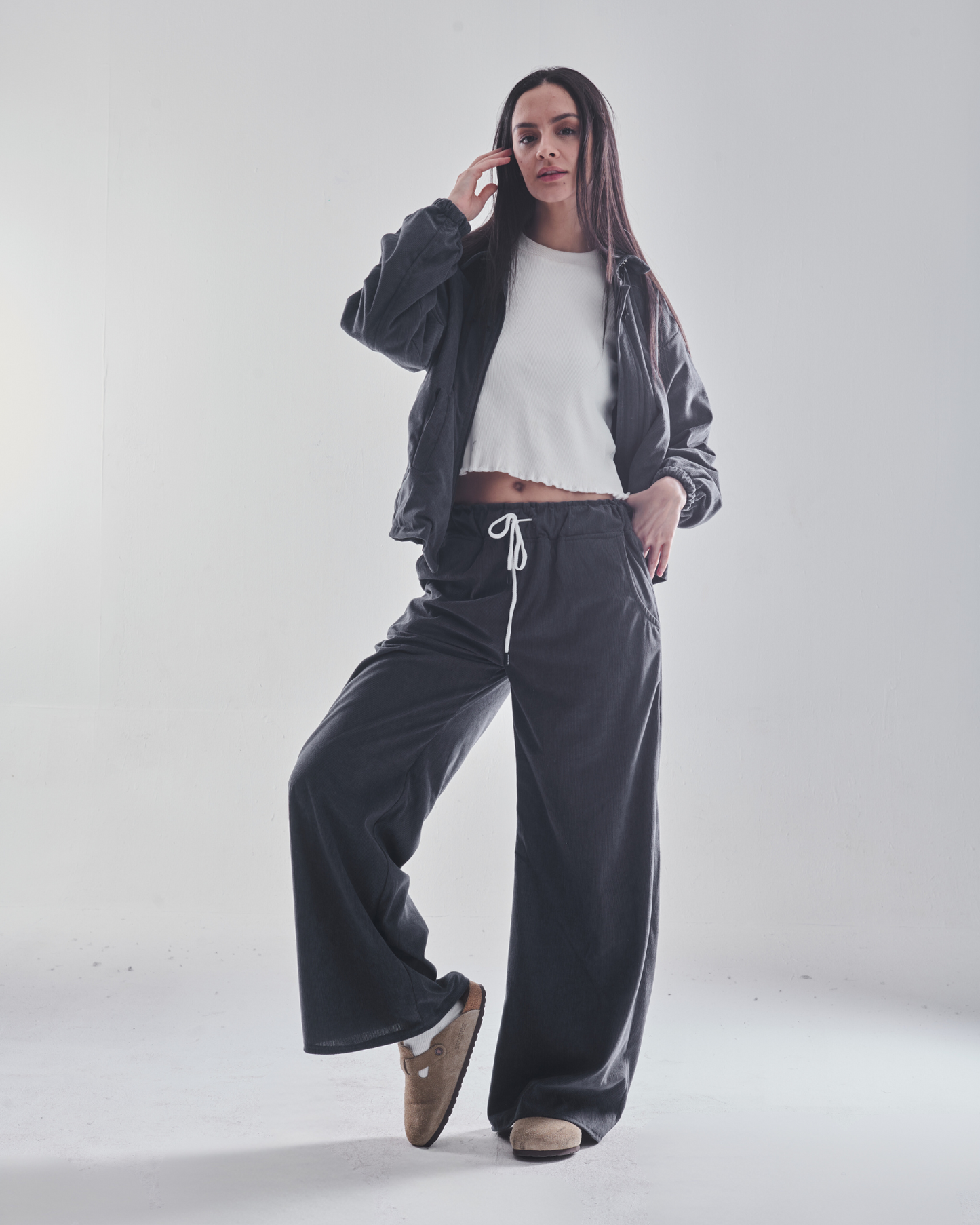 Velvet wide legs pants in grey