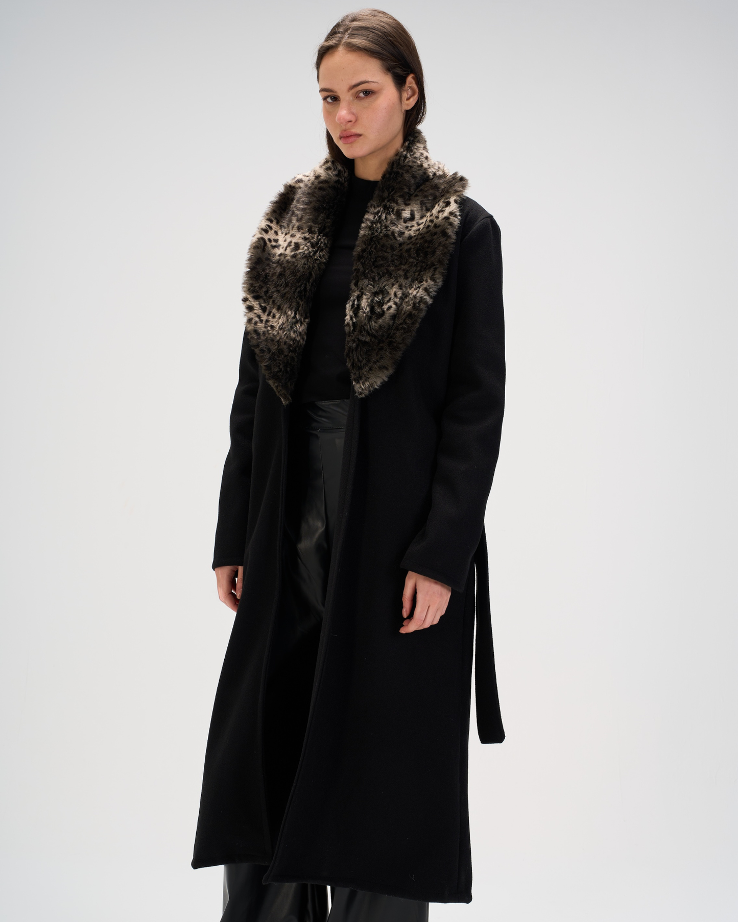 Leopard coat in black
