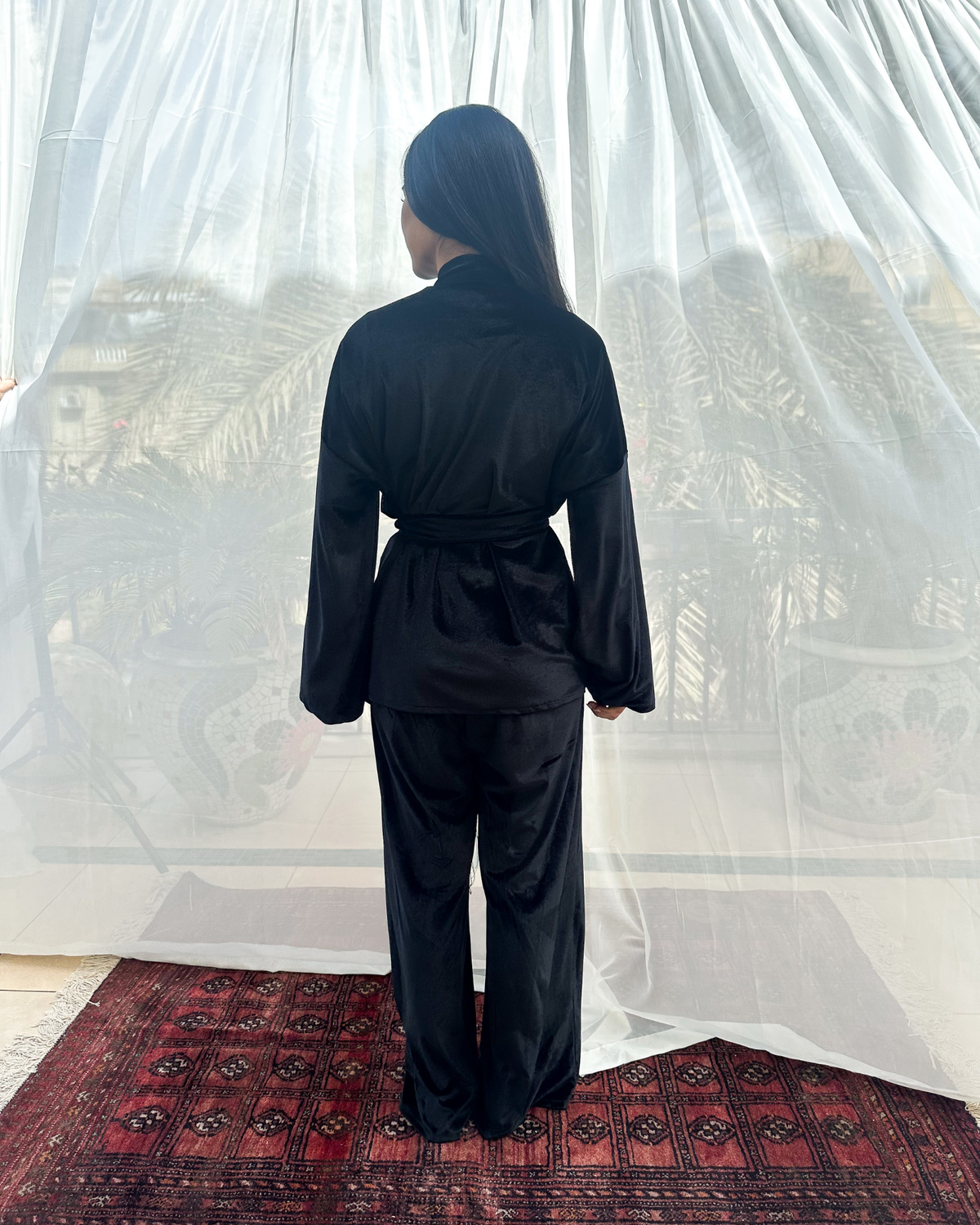 The basic kimono in black (Kimono + Belt)