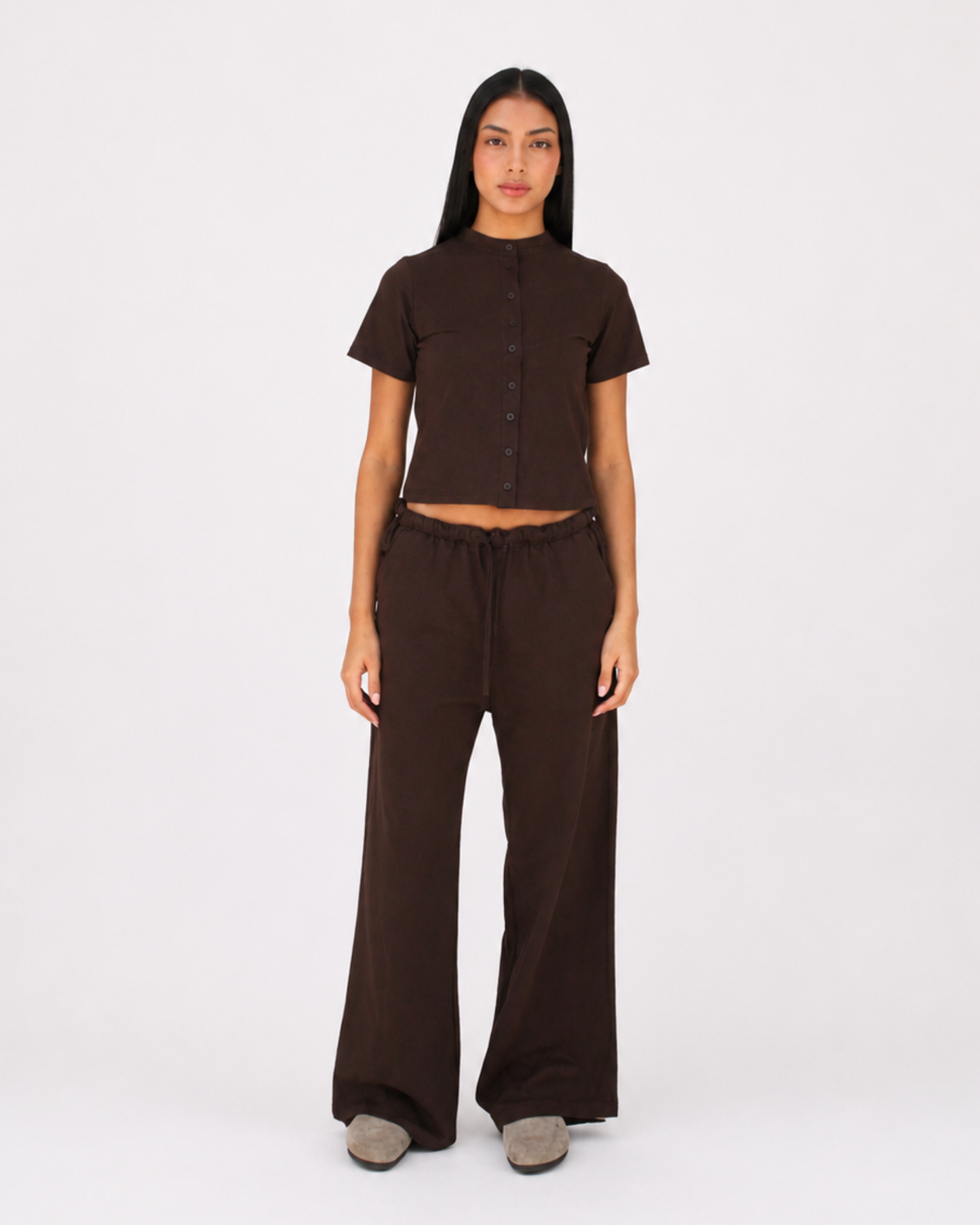 Relaxed set in brown (Top + Pants)