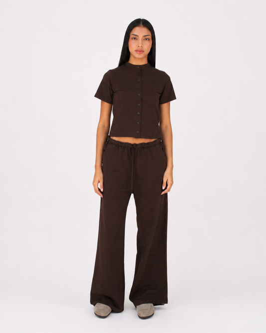 Relaxed set in brown (Top + Pants)