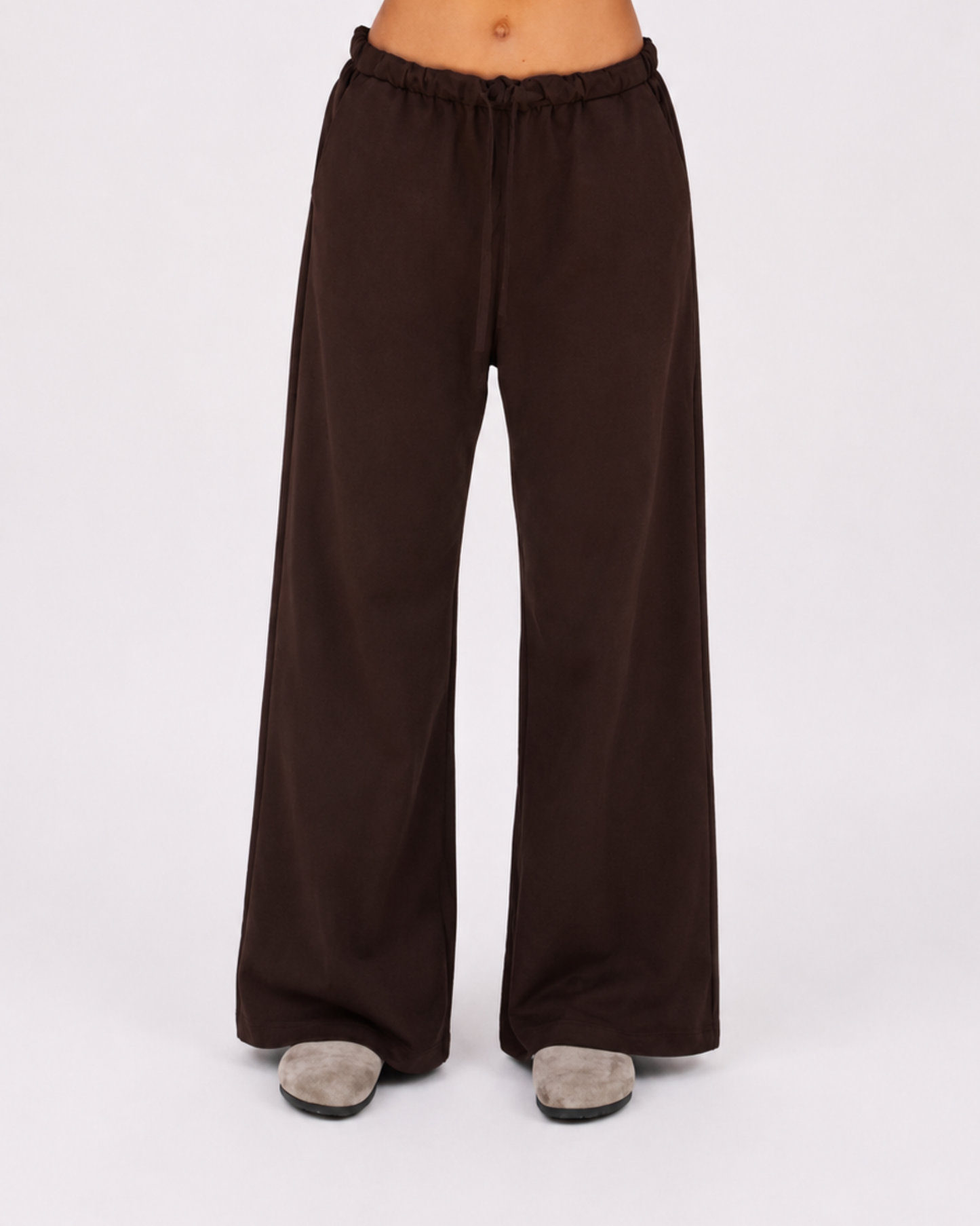 Relaxed pants in brown