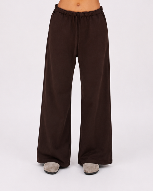 Relaxed pants in brown