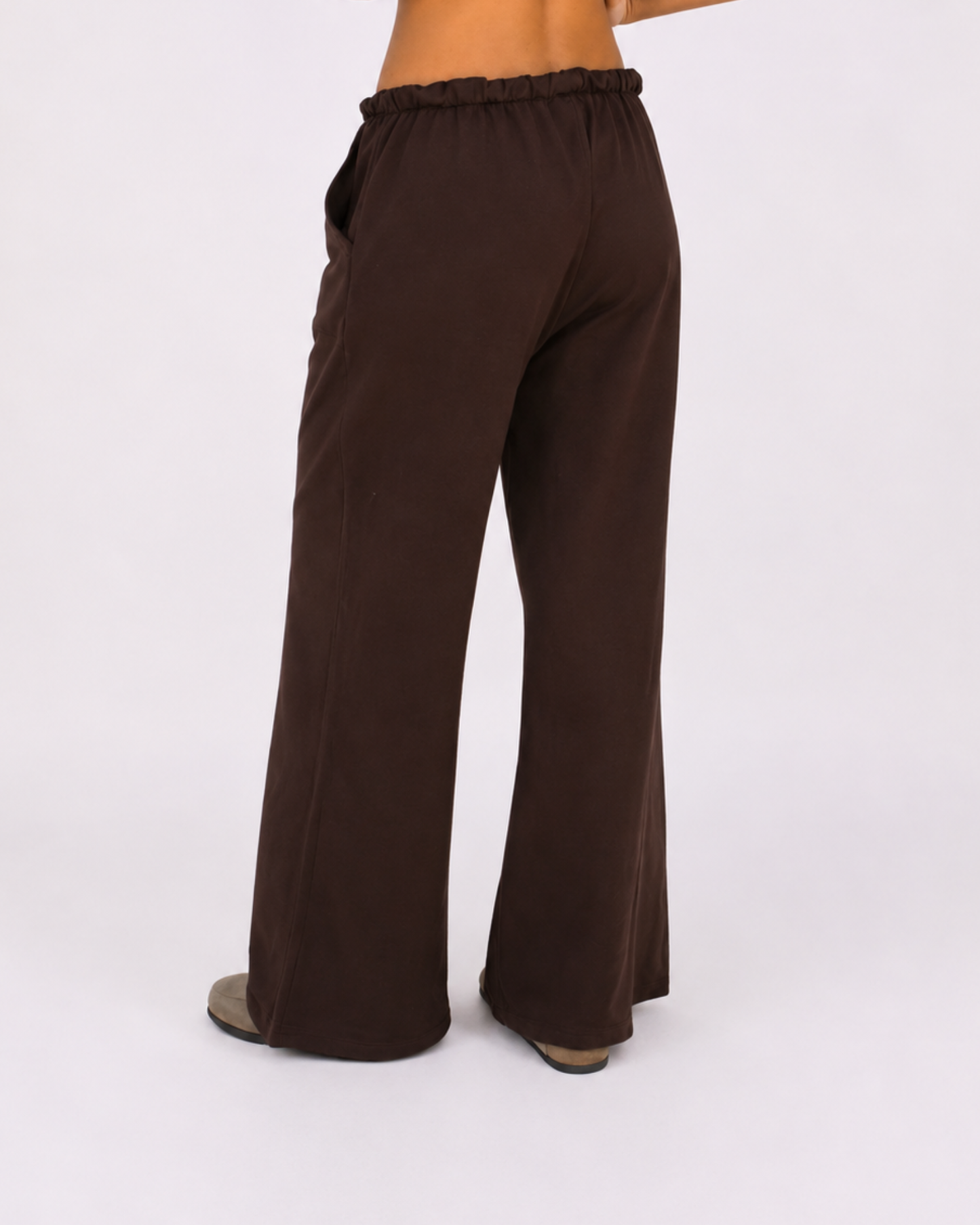 Relaxed pants in brown