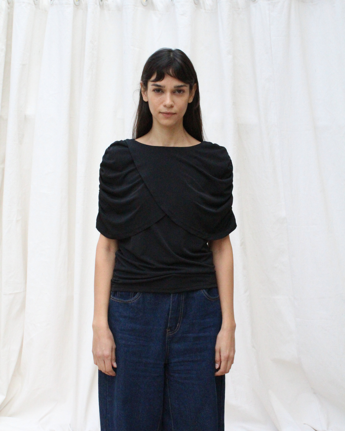 Wave short sleeve top in black