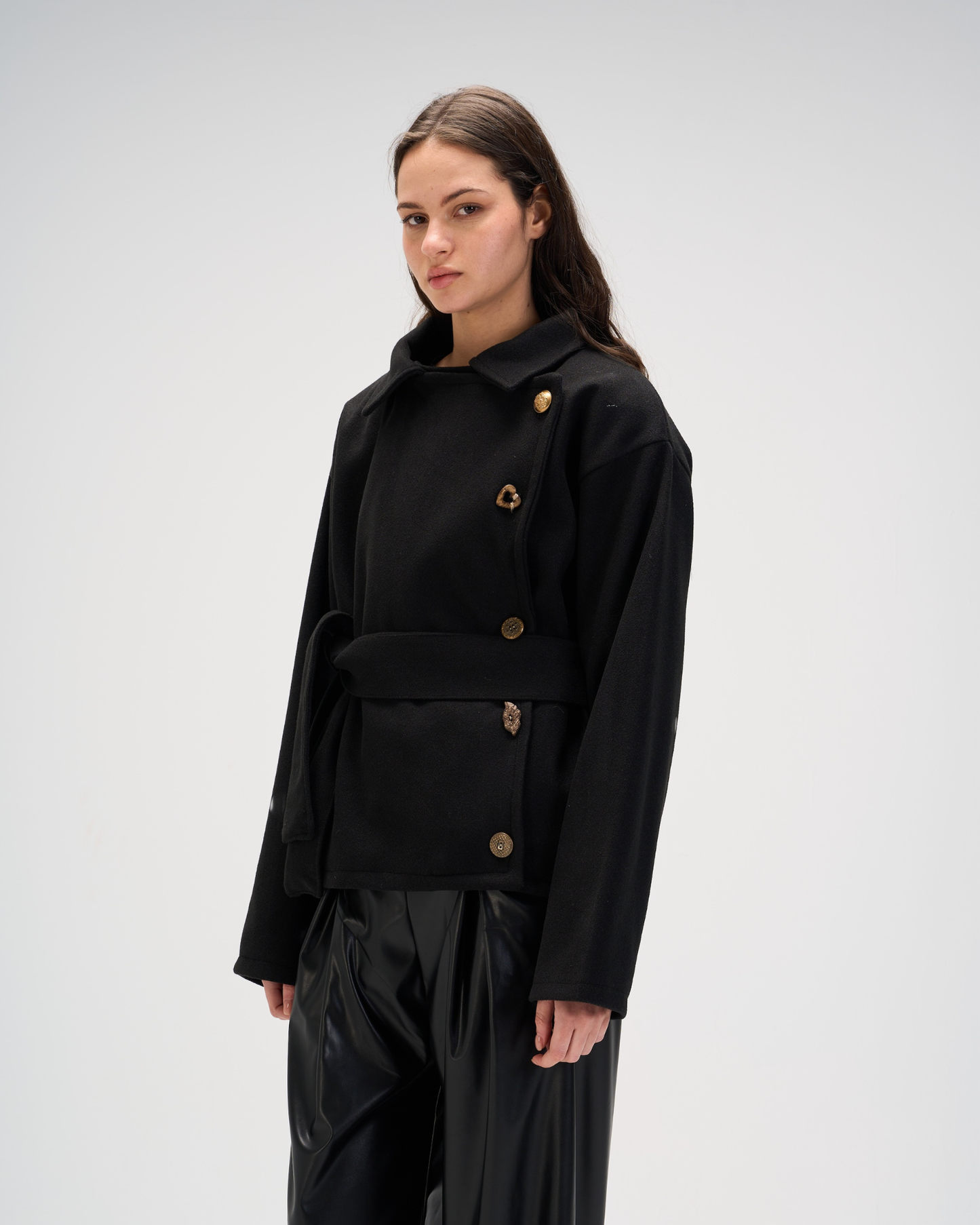 Buttoned jacket in black