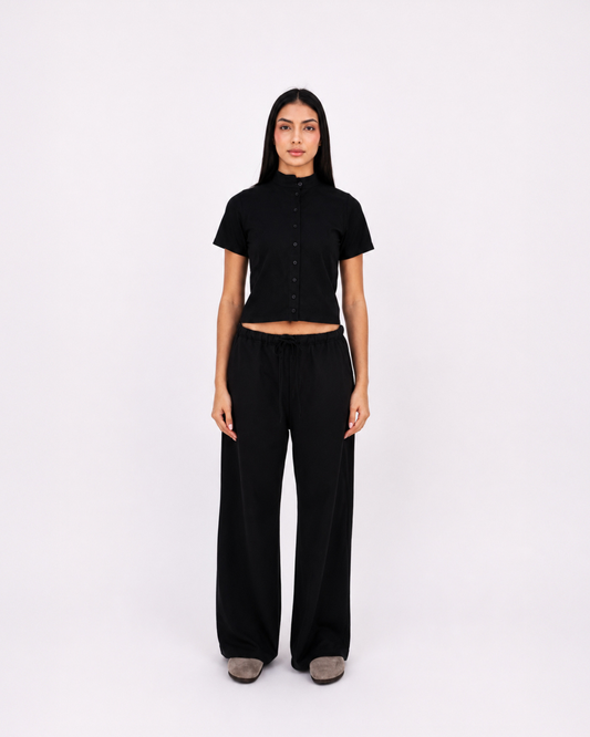 Relaxed set in black (Top + Pants)