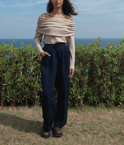 Loose pants in navy