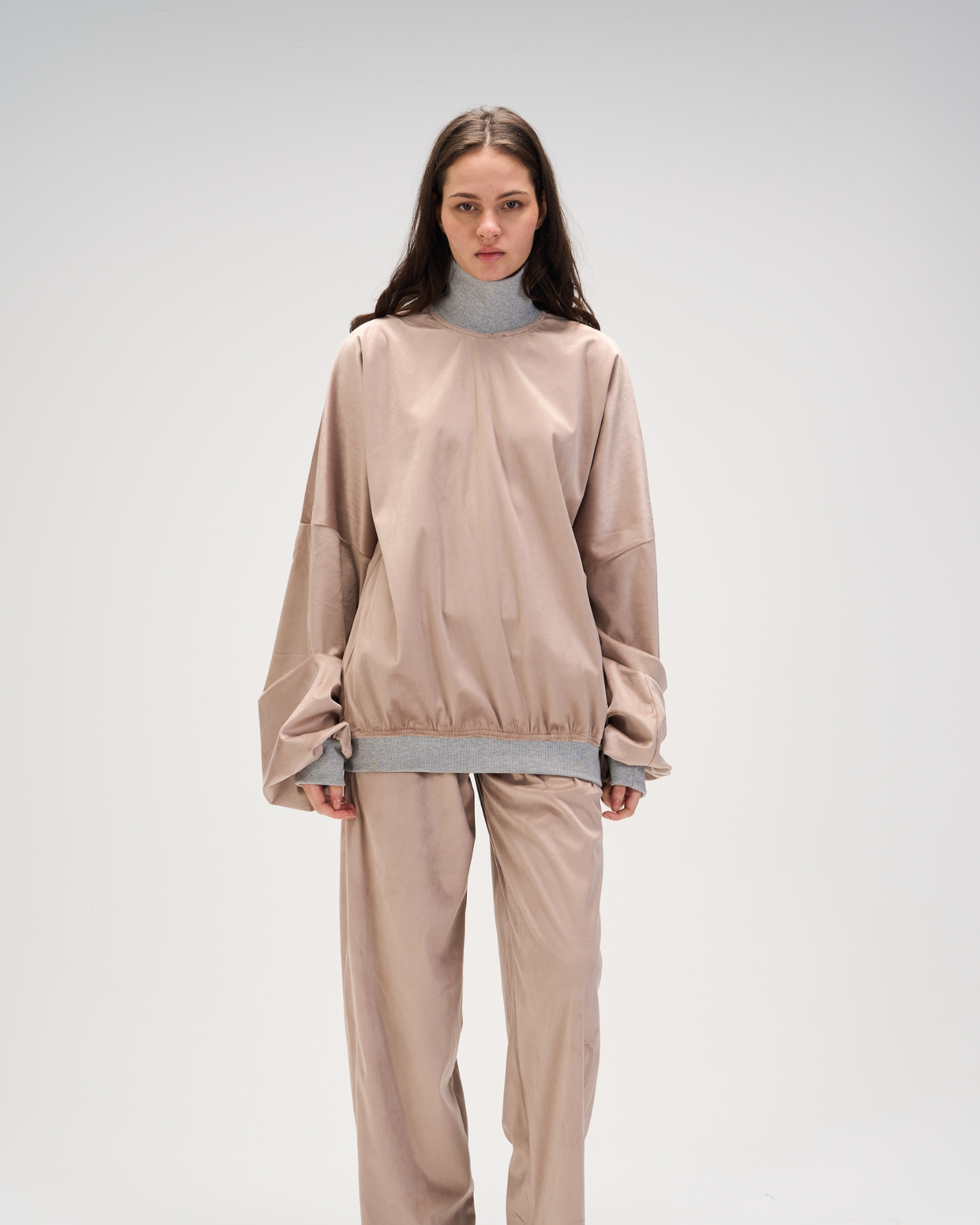 Oversized suede sweatshirt in beige