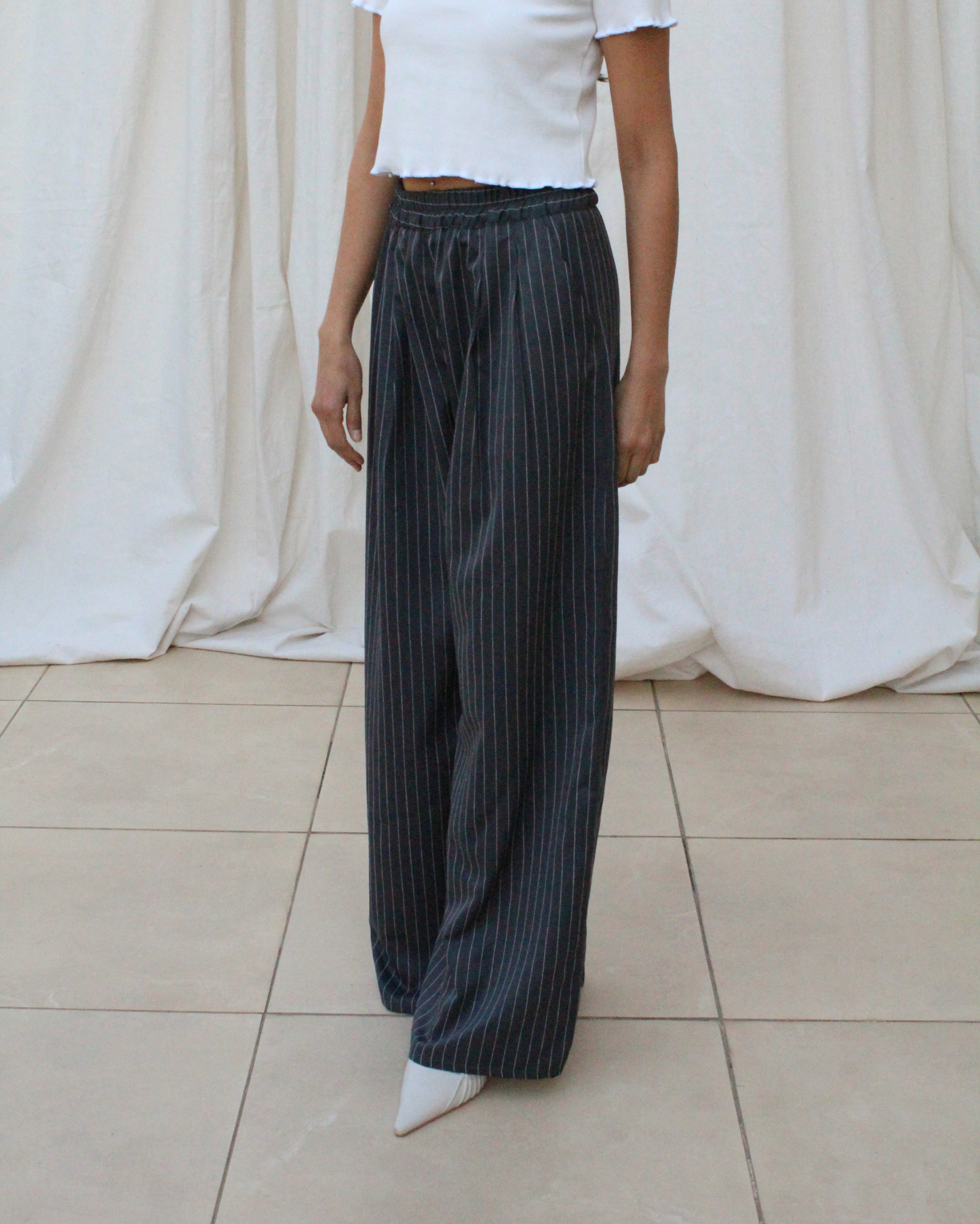 Dance pants in grey