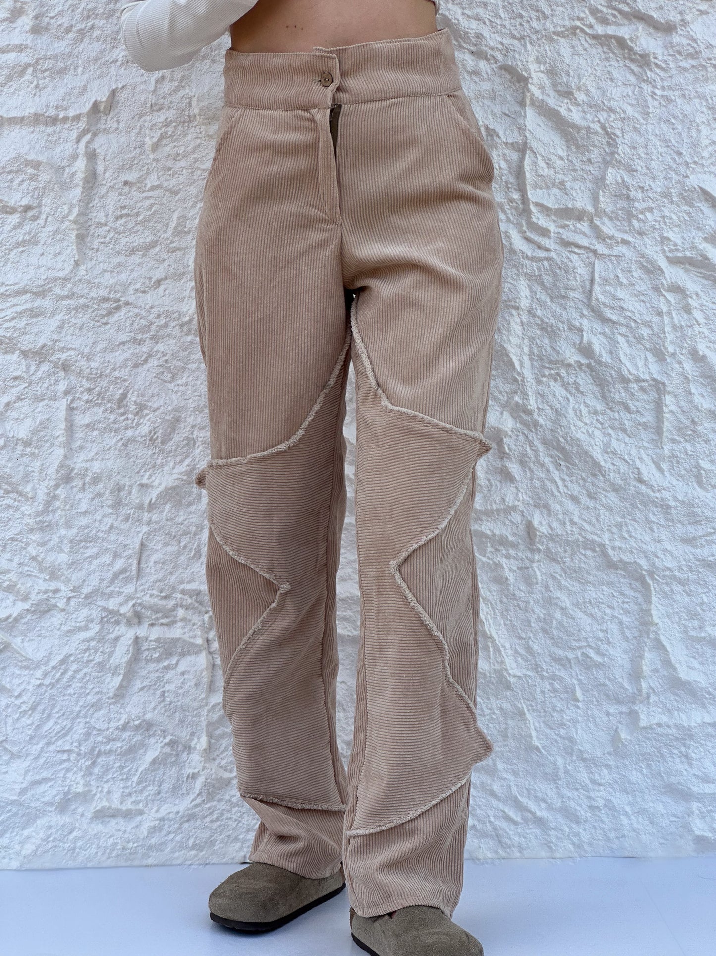 Star pants in beige